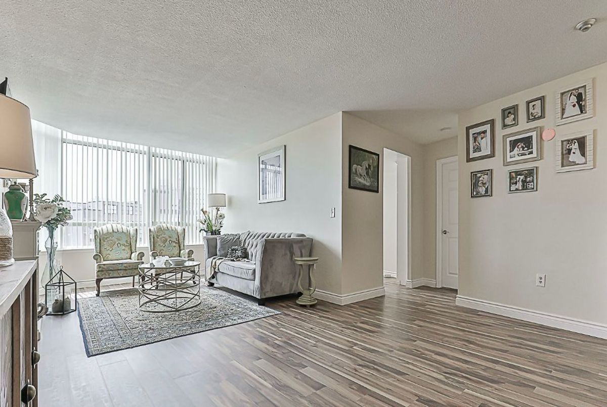 1112-270 Davis Drive 1112-270 Davis Drive Newmarket