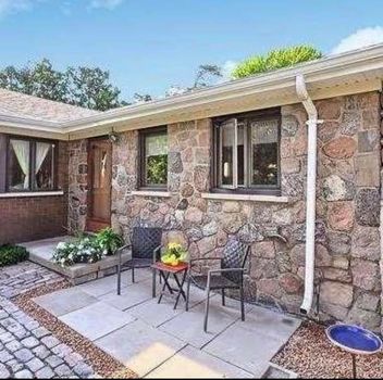 Residential Freehold 927 Srigley Street Newmarket For {
  "AboveGradeFinishedArea": 0,
  "AboveGradeFinishedAreaSource": "",
  "AboveGradeFinishedAreaUnits": "",
  "Acreage": "",
  "Active": false,
  "Address": "927 Srigley Street",
  "AirConditioning": "Central Air",
  "AirConditioningYN": false,
  "Amps": "",
  "Appliances": "",
  "ApproxAge": "",
  "ApproxSquareFootage": "700-1100",
  "Area": "York",
  "AssessmentYear": "",
  "AssignmentYN": false,
  "AssociationAmenities": "",
  "AssociationFee": "",
  "AssociationFeeIncludes": "",
  "AssociationName": "",
  "AssociationYN": false,
  "Balcony": "",
  "Basement": "None",
  "BasementYN": false,
  "BathroomsFull": 0,
  "BathroomsHalf": 0,
  "Bedrooms": 3,
  "BedroomsDisplay": "3",
  "BedroomsPlus": 0,
  "BedroomsTotal": 3,
  "BelowGradeFinishedArea": 0,
  "BelowGradeFinishedAreaSource": "",
  "BelowGradeFinishedAreaUnits": "",
  "Board": "Toronto Regional Real Estate Board",
  "BuilderName": "",
  "BuildingAreaTotal": "",
  "BuildingAreaUnits": "",
  "BuildingName": "",
  "BusinessName": "",
  "BusinessType": "",
  "BuyerAgencyCompensation": "HALF A MONTH RENT",
  "BuyerAgencyCompensationType": "",
  "BuyerAgentAOR": "",
  "BuyerAgentEmail": "",
  "BuyerAgentFullName": "",
  "BuyerAgentId": "",
  "BuyerAgentMlsId": "",
  "BuyerAgentPhone": "",
  "BuyerOfficeId": "",
  "BuyerOfficeMlsId": "",
  "BuyerOfficeName": "",
  "BuyerOfficePhone": "",
  "CarportSpaces": 0,
  "Category": "MLS",
  "ChattelsYN": false,
  "City": "Newmarket",
  "ClassSearch": "Residential",
  "ClosedDate": "2026-07-01T00:00:00",
  "CoListAgentDesignation": "",
  "CoListAgentEmail": "",
  "CoListAgentID": "",
  "CoListAgentMLSID": "",
  "CoListAgentName": "",
  "CoListAgentPhone": "",
  "CoListOfficeID": "248500",
  "CoListOfficeMLSID": "248500",
  "CoListOfficeName": "CENTURY 21 HERITAGE GROUP LTD.",
  "CommercialCondoFee": "",
  "CommercialCondoFeeFrequency": "",
  "CommercialCondoFees": "",
  "Commission": "HALF A MONTH RENT",
  "Community": "Gorham-College Manor",
  "CommunityFeatures": "",
  "Condition": "",
  "ConditionalExpiryDate": "0001-01-01T00:00:00",
  "ConditionOfSale": "",
  "CondoCorpNumber": "",
  "ConsentToAdvertiseYN": true,
  "ConstructionMaterials": "Brick",
  "ContactAfterExpiryYN": false,
  "ContractDate": "2026-06-03T00:00:00",
  "Cooling": "Central Air",
  "CoolingYN": false,
  "Country": "",
  "CoverPhoto": "https://media.remarketer.ca/PROPTX/N13233738-1.jpg?tr=di-propertynoimage_pj5ksb5iM,f-jpg,q-90",
  "CrossStreet": "Srigley & Carlson",
  "DaysOnMarket": 9,
  "DepositRequired": "True",
  "Directions": "Srigley & Carlson",
  "Disclosures": "",
  "DisplayAddress": "Main-927 Srigley Street",
  "DisplayAddressYN": true,
  "DistributeToInternetYN": true,
  "Drive": "",
  "Electric": "",
  "ElectricExpense": "",
  "ElectricOnPropertyYN": false,
  "ElectricYN": false,
  "ElementarySchool": "",
  "ElevatorYN": false,
  "Exclusions": "",
  "Expenses": "",
  "ExpiryDate": "2026-09-30T00:00:00",
  "Exposure": "",
  "Exterior": "",
  "ExteriorFeatures": "",
  "Extras": "",
  "FamilyRoom": "",
  "FireplaceTotal": 0,
  "FireplaceYN": false,
  "Flooring": "",
  "FloorPlans": "",
  "FoundationDetails": "Concrete",
  "Franchise": "",
  "FranchiseYN": false,
  "FurnishedYN": false,
  "GarageSpaces": 0,
  "GarageType": "None",
  "GarageYN": false,
  "GasYN": false,
  "Geometry": {
    "lat": 44.0591,
    "lon": -79.4372
  },
  "GymYN": false,
  "HeatingYN": false,
  "HeatSource": "Gas",
  "HeatType": "Forced Air",
  "HighSchool": "",
  "HoldoverDays": "120",
  "id": "N13233738_PROPTX",
  "IDX": "Y",
  "IDXYN": true,
  "Inclusions": "",
  "InteriorFeatures": "Other",
  "Kitchens": 1,
  "KitchensPlus": 0,
  "LandLeaseAmount": "",
  "LandLeaseYN": false,
  "LastStatus": "Lsd",
  "Latitude": 44.0591,
  "LaundryFeatures": "Ensuite",
  "LaundryLevel": "",
  "Lease": "",
  "LeaseAgreement": "12 Months",
  "LeaseAgreementYN": true,
  "LeaseFrequency": "",
  "LeaseTerm": "12 Months",
  "LegalDescription": "",
  "Level": "",
  "ListAgentDesignation": "",
  "ListAgentEmail": "",
  "ListAgentID": "9563546",
  "ListAgentMLSID": "9563546",
  "ListAgentName": "NONA AKHAVAN, Salesperson",
  "ListAgentPhone": "",
  "ListAOR": "Toronto Regional Real Estate Board",
  "ListBrokerage": "CENTURY 21 HERITAGE GROUP LTD.",
  "ListingEntryDate": "2026-06-03T14:45:22",
  "ListingId": "N13233738",
  "ListingKey": "N13233738",
  "ListOfficeID": "248500",
  "ListOfficeMLSID": "248500",
  "ListOfficePhone": "",
  "ListPrice": 2850,
  "ListPricePerUnit": 0,
  "ListPriceUnit": "",
  "LivingArea": "700-1100",
  "LivingAreaSource": "",
  "LivingAreaUnits": "",
  "Locker": "",
  "Longitude": -79.4372,
  "LotDepth": 0,
  "LotFeatures": "",
  "LotFront": 0,
  "LotIrregularities": "",
  "LotShape": "",
  "LotSizeArea": "",
  "LotSizeAreaUnits": "",
  "LotSizeCode": "",
  "LotSizeDimensions": "",
  "Maintenance": "",
  "Media": [
    {
      "id": "e5a4a2a6-1b2f-4eae-84b3-75b6ae81f73b-nw_PROPTX",
      "ListingId": "N13233738",
      "ListingKey": "N13233738",
      "MediaId": "e5a4a2a6-1b2f-4eae-84b3-75b6ae81f73b-nw",
      "ModificationTimestamp": "2026-06-03T14:45:22",
      "MediaOrder": 1,
      "Active": true,
      "MediaSize": "",
      "ResourceName": "Property",
      "ClassName": "ResidentialFree",
      "MediaDescription": "",
      "PreferredPhotoYN": true,
      "WaterMarkYN": false,
      "MediaName": "",
      "MediaCategory": "Photo",
      "MediaHTML": "",
      "MediaType": "image/jpeg",
      "MediaUrl": "https://trreb-image.ampre.ca/setJd6_xCwJPT6afMrzEsHJt5fEaK9MITe_apJCc340/rs:fit:3840:3840/L3RycmViL2xpc3RpbmdzLzQzLzczLzA4LzMwL3AvZTVhNGEyYTYtMWIyZi00ZWFlLTg0YjMtNzViNmFlODFmNzNiLmpwZw.jpg",
      "MediaWidth": "1263",
      "MediaHeight": "838",
      "MediaStatus": "Active",
      "Source": "PROPTX",
      "OriginatingSystemName": "",
      "RTimestampSql": "2026-06-03T14:51:17.893"
    },
    {
      "id": "364e4dea-92dc-4545-8083-bcce84f8118f-nw_PROPTX",
      "ListingId": "N13233738",
      "ListingKey": "N13233738",
      "MediaId": "364e4dea-92dc-4545-8083-bcce84f8118f-nw",
      "ModificationTimestamp": "2026-06-03T14:45:22",
      "MediaOrder": 2,
      "Active": true,
      "MediaSize": "",
      "ResourceName": "Property",
      "ClassName": "ResidentialFree",
      "MediaDescription": "",
      "PreferredPhotoYN": false,
      "WaterMarkYN": false,
      "MediaName": "",
      "MediaCategory": "Photo",
      "MediaHTML": "",
      "MediaType": "image/jpeg",
      "MediaUrl": "https://trreb-image.ampre.ca/MZm1mZF1zrilMZzPlAm6ihJbJAyzNEMoONN9NVFgbS4/rs:fit:3840:3840/L3RycmViL2xpc3RpbmdzLzQzLzczLzA4LzMwL3AvMzY0ZTRkZWEtOTJkYy00NTQ1LTgwODMtYmNjZTg0ZjgxMThmLmpwZw.jpg",
      "MediaWidth": "1290",
      "MediaHeight": "851",
      "MediaStatus": "Active",
      "Source": "PROPTX",
      "OriginatingSystemName": "",
      "RTimestampSql": "2026-06-03T14:51:18.03"
    },
    {
      "id": "ffe98333-dd93-4464-a33a-54750487e03e-nw_PROPTX",
      "ListingId": "N13233738",
      "ListingKey": "N13233738",
      "MediaId": "ffe98333-dd93-4464-a33a-54750487e03e-nw",
      "ModificationTimestamp": "2026-06-03T14:45:22",
      "MediaOrder": 3,
      "Active": true,
      "MediaSize": "",
      "ResourceName": "Property",
      "ClassName": "ResidentialFree",
      "MediaDescription": "",
      "PreferredPhotoYN": false,
      "WaterMarkYN": false,
      "MediaName": "",
      "MediaCategory": "Photo",
      "MediaHTML": "",
      "MediaType": "image/jpeg",
      "MediaUrl": "https://trreb-image.ampre.ca/VtlPngF6tnBzKjCbcQ-nECTjUSmKxh1RWgua7dIUHoQ/rs:fit:3840:3840/L3RycmViL2xpc3RpbmdzLzQzLzczLzA4LzMwL3AvZmZlOTgzMzMtZGQ5My00NDY0LWEzM2EtNTQ3NTA0ODdlMDNlLmpwZw.jpg",
      "MediaWidth": "1290",
      "MediaHeight": "764",
      "MediaStatus": "Active",
      "Source": "PROPTX",
      "OriginatingSystemName": "",
      "RTimestampSql": "2026-06-03T14:51:17.94"
    },
    {
      "id": "0944ca37-2aff-4884-953f-1a3d4bf1931d-nw_PROPTX",
      "ListingId": "N13233738",
      "ListingKey": "N13233738",
      "MediaId": "0944ca37-2aff-4884-953f-1a3d4bf1931d-nw",
      "ModificationTimestamp": "2026-06-03T14:45:22",
      "MediaOrder": 4,
      "Active": true,
      "MediaSize": "",
      "ResourceName": "Property",
      "ClassName": "ResidentialFree",
      "MediaDescription": "",
      "PreferredPhotoYN": false,
      "WaterMarkYN": false,
      "MediaName": "",
      "MediaCategory": "Photo",
      "MediaHTML": "",
      "MediaType": "image/jpeg",
      "MediaUrl": "https://trreb-image.ampre.ca/lNeQh3ceqimLPzMDEWjM58T_SocEktp4hXSfhA1Yevw/rs:fit:3840:3840/L3RycmViL2xpc3RpbmdzLzQzLzczLzA4LzMwL3AvMDk0NGNhMzctMmFmZi00ODg0LTk1M2YtMWEzZDRiZjE5MzFkLmpwZw.jpg",
      "MediaWidth": "1290",
      "MediaHeight": "840",
      "MediaStatus": "Active",
      "Source": "PROPTX",
      "OriginatingSystemName": "",
      "RTimestampSql": "2026-06-03T14:51:18.09"
    },
    {
      "id": "adb5b370-334a-466d-aa89-7505ff0aa037-nw_PROPTX",
      "ListingId": "N13233738",
      "ListingKey": "N13233738",
      "MediaId": "adb5b370-334a-466d-aa89-7505ff0aa037-nw",
      "ModificationTimestamp": "2026-06-03T14:45:22",
      "MediaOrder": 5,
      "Active": true,
      "MediaSize": "",
      "ResourceName": "Property",
      "ClassName": "ResidentialFree",
      "MediaDescription": "",
      "PreferredPhotoYN": false,
      "WaterMarkYN": false,
      "MediaName": "",
      "MediaCategory": "Photo",
      "MediaHTML": "",
      "MediaType": "image/jpeg",
      "MediaUrl": "https://trreb-image.ampre.ca/s9fv6RzZEIiZZz8OkPav-Uj6SUbl4xvRuY42VurwDoA/rs:fit:3840:3840/L3RycmViL2xpc3RpbmdzLzQzLzczLzA4LzMwL3AvYWRiNWIzNzAtMzM0YS00NjZkLWFhODktNzUwNWZmMGFhMDM3LmpwZw.jpg",
      "MediaWidth": "1290",
      "MediaHeight": "773",
      "MediaStatus": "Active",
      "Source": "PROPTX",
      "OriginatingSystemName": "",
      "RTimestampSql": "2026-06-03T14:51:17.957"
    },
    {
      "id": "b75c7900-0b26-4354-ad42-e9b52ce8120f-nw_PROPTX",
      "ListingId": "N13233738",
      "ListingKey": "N13233738",
      "MediaId": "b75c7900-0b26-4354-ad42-e9b52ce8120f-nw",
      "ModificationTimestamp": "2026-06-03T14:45:22",
      "MediaOrder": 6,
      "Active": true,
      "MediaSize": "",
      "ResourceName": "Property",
      "ClassName": "ResidentialFree",
      "MediaDescription": "",
      "PreferredPhotoYN": false,
      "WaterMarkYN": false,
      "MediaName": "",
      "MediaCategory": "Photo",
      "MediaHTML": "",
      "MediaType": "image/jpeg",
      "MediaUrl": "https://trreb-image.ampre.ca/SbcnxBZORZZVV_kg0LaTGYWkEG0PeiaE0TeA6DfI4EQ/rs:fit:3840:3840/L3RycmViL2xpc3RpbmdzLzQzLzczLzA4LzMwL3AvYjc1Yzc5MDAtMGIyNi00MzU0LWFkNDItZTliNTJjZTgxMjBmLmpwZw.jpg",
      "MediaWidth": "1213",
      "MediaHeight": "910",
      "MediaStatus": "Active",
      "Source": "PROPTX",
      "OriginatingSystemName": "",
      "RTimestampSql": "2026-06-03T14:51:18.103"
    },
    {
      "id": "91e364bd-e48a-432c-b1a1-efc687fcd484-nw_PROPTX",
      "ListingId": "N13233738",
      "ListingKey": "N13233738",
      "MediaId": "91e364bd-e48a-432c-b1a1-efc687fcd484-nw",
      "ModificationTimestamp": "2026-06-03T14:45:22",
      "MediaOrder": 7,
      "Active": true,
      "MediaSize": "",
      "ResourceName": "Property",
      "ClassName": "ResidentialFree",
      "MediaDescription": "",
      "PreferredPhotoYN": false,
      "WaterMarkYN": false,
      "MediaName": "",
      "MediaCategory": "Photo",
      "MediaHTML": "",
      "MediaType": "image/jpeg",
      "MediaUrl": "https://trreb-image.ampre.ca/tR9Z2BxKC12sIckzAI137RqDWKLjuJNKtmVnVzXabdc/rs:fit:3840:3840/L3RycmViL2xpc3RpbmdzLzQzLzczLzA4LzMwL3AvOTFlMzY0YmQtZTQ4YS00MzJjLWIxYTEtZWZjNjg3ZmNkNDg0LmpwZw.jpg",
      "MediaWidth": "1213",
      "MediaHeight": "910",
      "MediaStatus": "Active",
      "Source": "PROPTX",
      "OriginatingSystemName": "",
      "RTimestampSql": "2026-06-03T14:51:17.98"
    },
    {
      "id": "f0468dc9-933d-4bf3-894f-e3f0668258e4-nw_PROPTX",
      "ListingId": "N13233738",
      "ListingKey": "N13233738",
      "MediaId": "f0468dc9-933d-4bf3-894f-e3f0668258e4-nw",
      "ModificationTimestamp": "2026-06-03T14:45:22",
      "MediaOrder": 8,
      "Active": true,
      "MediaSize": "",
      "ResourceName": "Property",
      "ClassName": "ResidentialFree",
      "MediaDescription": "",
      "PreferredPhotoYN": false,
      "WaterMarkYN": false,
      "MediaName": "",
      "MediaCategory": "Photo",
      "MediaHTML": "",
      "MediaType": "image/jpeg",
      "MediaUrl": "https://trreb-image.ampre.ca/ydwYoy78c4Q4r9ldjrMxiypAL9J08GcqEncZEZ4G1AQ/rs:fit:3840:3840/L3RycmViL2xpc3RpbmdzLzQzLzczLzA4LzMwL3AvZjA0NjhkYzktOTMzZC00YmYzLTg5NGYtZTNmMDY2ODI1OGU0LmpwZw.jpg",
      "MediaWidth": "1213",
      "MediaHeight": "910",
      "MediaStatus": "Active",
      "Source": "PROPTX",
      "OriginatingSystemName": "",
      "RTimestampSql": "2026-06-03T14:51:18.15"
    },
    {
      "id": "6a8a7a12-9ad7-40c9-b8b0-3a6ba22a4d14-nw_PROPTX",
      "ListingId": "N13233738",
      "ListingKey": "N13233738",
      "MediaId": "6a8a7a12-9ad7-40c9-b8b0-3a6ba22a4d14-nw",
      "ModificationTimestamp": "2026-06-03T14:45:22",
      "MediaOrder": 9,
      "Active": true,
      "MediaSize": "",
      "ResourceName": "Property",
      "ClassName": "ResidentialFree",
      "MediaDescription": "",
      "PreferredPhotoYN": false,
      "WaterMarkYN": false,
      "MediaName": "",
      "MediaCategory": "Photo",
      "MediaHTML": "",
      "MediaType": "image/jpeg",
      "MediaUrl": "https://trreb-image.ampre.ca/SS8kXp6l1ffSRca0trK3v_--3gwwmqsamFoKGx6VhQM/rs:fit:3840:3840/L3RycmViL2xpc3RpbmdzLzQzLzczLzA4LzMwL3AvNmE4YTdhMTItOWFkNy00MGM5LWI4YjAtM2E2YmEyMmE0ZDE0LmpwZw.jpg",
      "MediaWidth": "1213",
      "MediaHeight": "910",
      "MediaStatus": "Active",
      "Source": "PROPTX",
      "OriginatingSystemName": "",
      "RTimestampSql": "2026-06-03T14:51:18.01"
    },
    {
      "id": "f30fa678-c70e-49a5-a03c-64ee17f3e6b0-nw_PROPTX",
      "ListingId": "N13233738",
      "ListingKey": "N13233738",
      "MediaId": "f30fa678-c70e-49a5-a03c-64ee17f3e6b0-nw",
      "ModificationTimestamp": "2026-06-03T14:45:22",
      "MediaOrder": 10,
      "Active": true,
      "MediaSize": "",
      "ResourceName": "Property",
      "ClassName": "ResidentialFree",
      "MediaDescription": "",
      "PreferredPhotoYN": false,
      "WaterMarkYN": false,
      "MediaName": "",
      "MediaCategory": "Photo",
      "MediaHTML": "",
      "MediaType": "image/jpeg",
      "MediaUrl": "https://trreb-image.ampre.ca/ZvSWTyafnKqebV_P_ZtjFH2VLnzofK_YfJ0c_BhcxcY/rs:fit:3840:3840/L3RycmViL2xpc3RpbmdzLzQzLzczLzA4LzMwL3AvZjMwZmE2NzgtYzcwZS00OWE1LWEwM2MtNjRlZTE3ZjNlNmIwLmpwZw.jpg",
      "MediaWidth": "1213",
      "MediaHeight": "910",
      "MediaStatus": "Active",
      "Source": "PROPTX",
      "OriginatingSystemName": "",
      "RTimestampSql": "2026-06-03T14:51:17.907"
    },
    {
      "id": "ecb8c9a3-8bf9-4f02-a506-79e8d877108b-nw_PROPTX",
      "ListingId": "N13233738",
      "ListingKey": "N13233738",
      "MediaId": "ecb8c9a3-8bf9-4f02-a506-79e8d877108b-nw",
      "ModificationTimestamp": "2026-06-03T14:45:22",
      "MediaOrder": 11,
      "Active": true,
      "MediaSize": "",
      "ResourceName": "Property",
      "ClassName": "ResidentialFree",
      "MediaDescription": "",
      "PreferredPhotoYN": false,
      "WaterMarkYN": false,
      "MediaName": "",
      "MediaCategory": "Photo",
      "MediaHTML": "",
      "MediaType": "image/jpeg",
      "MediaUrl": "https://trreb-image.ampre.ca/w1yIsEg7-TsX_WpfE-osq1NWe2ISbsYcLo8l7K2D-lg/rs:fit:3840:3840/L3RycmViL2xpc3RpbmdzLzQzLzczLzA4LzMwL3AvZWNiOGM5YTMtOGJmOS00ZjAyLWE1MDYtNzllOGQ4NzcxMDhiLmpwZw.jpg",
      "MediaWidth": "1213",
      "MediaHeight": "910",
      "MediaStatus": "Active",
      "Source": "PROPTX",
      "OriginatingSystemName": "",
      "RTimestampSql": "2026-06-03T14:51:18.07"
    },
    {
      "id": "ffb1437b-591a-49ec-b64c-c370e7c3b335-nw_PROPTX",
      "ListingId": "N13233738",
      "ListingKey": "N13233738",
      "MediaId": "ffb1437b-591a-49ec-b64c-c370e7c3b335-nw",
      "ModificationTimestamp": "2026-06-03T14:45:22",
      "MediaOrder": 12,
      "Active": true,
      "MediaSize": "",
      "ResourceName": "Property",
      "ClassName": "ResidentialFree",
      "MediaDescription": "",
      "PreferredPhotoYN": false,
      "WaterMarkYN": false,
      "MediaName": "",
      "MediaCategory": "Photo",
      "MediaHTML": "",
      "MediaType": "image/jpeg",
      "MediaUrl": "https://trreb-image.ampre.ca/OuYhKJZHZH5rchgKG96JsB8mZEKcfxnwqJpOcv_wNG8/rs:fit:3840:3840/L3RycmViL2xpc3RpbmdzLzQzLzczLzA4LzMwL3AvZmZiMTQzN2ItNTkxYS00OWVjLWI2NGMtYzM3MGU3YzNiMzM1LmpwZw.jpg",
      "MediaWidth": "1213",
      "MediaHeight": "910",
      "MediaStatus": "Active",
      "Source": "PROPTX",
      "OriginatingSystemName": "",
      "RTimestampSql": "2026-06-03T14:51:18.267"
    },
    {
      "id": "ffdd72f5-09e3-4f15-bcf2-89d045fe3329-nw_PROPTX",
      "ListingId": "N13233738",
      "ListingKey": "N13233738",
      "MediaId": "ffdd72f5-09e3-4f15-bcf2-89d045fe3329-nw",
      "ModificationTimestamp": "2026-06-03T14:45:22",
      "MediaOrder": 13,
      "Active": true,
      "MediaSize": "",
      "ResourceName": "Property",
      "ClassName": "ResidentialFree",
      "MediaDescription": "",
      "PreferredPhotoYN": false,
      "WaterMarkYN": false,
      "MediaName": "",
      "MediaCategory": "Photo",
      "MediaHTML": "",
      "MediaType": "image/jpeg",
      "MediaUrl": "https://trreb-image.ampre.ca/4RYjGzdc0N_jvDzGxGpXENfcIGTqcMPY8Z0XOlg-U1M/rs:fit:3840:3840/L3RycmViL2xpc3RpbmdzLzQzLzczLzA4LzMwL3AvZmZkZDcyZjUtMDllMy00ZjE1LWJjZjItODlkMDQ1ZmUzMzI5LmpwZw.jpg",
      "MediaWidth": "1213",
      "MediaHeight": "910",
      "MediaStatus": "Active",
      "Source": "PROPTX",
      "OriginatingSystemName": "",
      "RTimestampSql": "2026-06-03T14:51:18.127"
    },
    {
      "id": "5dd231f4-1f5f-41da-a6dd-9b9b8b72e7da-nw_PROPTX",
      "ListingId": "N13233738",
      "ListingKey": "N13233738",
      "MediaId": "5dd231f4-1f5f-41da-a6dd-9b9b8b72e7da-nw",
      "ModificationTimestamp": "2026-06-03T14:45:22",
      "MediaOrder": 14,
      "Active": true,
      "MediaSize": "",
      "ResourceName": "Property",
      "ClassName": "ResidentialFree",
      "MediaDescription": "",
      "PreferredPhotoYN": false,
      "WaterMarkYN": false,
      "MediaName": "",
      "MediaCategory": "Photo",
      "MediaHTML": "",
      "MediaType": "image/jpeg",
      "MediaUrl": "https://trreb-image.ampre.ca/1aUF541xFdjdU46uUZVs1Jr6I-jEoRFh5bSK5s7jMD8/rs:fit:3840:3840/L3RycmViL2xpc3RpbmdzLzQzLzczLzA4LzMwL3AvNWRkMjMxZjQtMWY1Zi00MWRhLWE2ZGQtOWI5YjhiNzJlN2RhLmpwZw.jpg",
      "MediaWidth": "1213",
      "MediaHeight": "910",
      "MediaStatus": "Active",
      "Source": "PROPTX",
      "OriginatingSystemName": "",
      "RTimestampSql": "2026-06-03T14:51:17.923"
    },
    {
      "id": "d627a545-156f-43f6-8065-16917c3d89ca-nw_PROPTX",
      "ListingId": "N13233738",
      "ListingKey": "N13233738",
      "MediaId": "d627a545-156f-43f6-8065-16917c3d89ca-nw",
      "ModificationTimestamp": "2026-06-03T14:45:22",
      "MediaOrder": 15,
      "Active": true,
      "MediaSize": "",
      "ResourceName": "Property",
      "ClassName": "ResidentialFree",
      "MediaDescription": "",
      "PreferredPhotoYN": false,
      "WaterMarkYN": false,
      "MediaName": "",
      "MediaCategory": "Photo",
      "MediaHTML": "",
      "MediaType": "image/jpeg",
      "MediaUrl": "https://trreb-image.ampre.ca/dvJIwIYBBNzdDQKY-VGyVCT9wH_qF8loGllMfS86lYw/rs:fit:3840:3840/L3RycmViL2xpc3RpbmdzLzQzLzczLzA4LzMwL3AvZDYyN2E1NDUtMTU2Zi00M2Y2LTgwNjUtMTY5MTdjM2Q4OWNhLmpwZw.jpg",
      "MediaWidth": "1155",
      "MediaHeight": "910",
      "MediaStatus": "Active",
      "Source": "PROPTX",
      "OriginatingSystemName": "",
      "RTimestampSql": "2026-06-03T14:51:18.243"
    }
  ],
  "MediaChangeTimestamp": "2026-06-03T14:45:22",
  "MLS": "N13233738",
  "MLSLastStatus": "Leased",
  "MLSNumber": "N13233738",
  "MLSStatus": "Leased",
  "Municipality": "Newmarket",
  "MunicipalityDistrict": "Newmarket",
  "NewConstructionYN": false,
  "NumberOfBuildings": 0,
  "NumberOfUnitsTotal": 0,
  "OccupantType": "Tenant",
  "OpenHouses": [],
  "OpenHouseYN": false,
  "OriginalPrice": 2850,
  "OwnershipType": "",
  "ParcelNumber": "036150266",
  "ParkingIncludedYN": false,
  "ParkingSpaces": 2,
  "PaymentFrequency": "",
  "PaymentMethod": "",
  "PetsPermitted": "",
  "PetsPermittedYN": false,
  "PhotoCount": 15,
  "PictureYN": false,
  "PoolFeatures": "None",
  "PoolYN": true,
  "PossessionDate": "",
  "PostalCode": "L3Y 1Y2",
  "PreviousListPrice": 0,
  "PriceChange": false,
  "PriceChangeTimestamp": "0001-01-01T00:00:00",
  "PriorMlsStatus": "New",
  "PrivateEntrance": "",
  "PrivateEntranceYN": true,
  "PrivateRemarks": "",
  "PropertyAttachedYN": false,
  "PropertyCondition": "",
  "PropertyFeatures": "",
  "PropertyManagementCompany": "",
  "PropertyStyleSearch": "Bungalow",
  "PropertySubType": "Detached",
  "PropertySubTypeSearch": "Single Family",
  "PropertyType": "Residential Freehold",
  "PropertyTypeSearch": "Residential",
  "Province": "ON",
  "PurchaseContractDate": "2026-06-12T00:00:00",
  "RemarksForClients": "Bright Open Concept Plan With3 cozy bedrooms, Family Size Kitchen with dining room, Mature lot in the heart of Gorham-Collage Manor Newmarket ensuite laundry. Within Minutes Amenities. Home In a Private Quiet Area. Tenants pay 60% of the Utility. Pls Attach Sch B & Form 801 To All Offers.",
  "Restricted": true,
  "RetirementYN": false,
  "RoadFrontageType": "",
  "RoadSurfaceType": "",
  "RollNumber": "194801004030600",
  "Roof": "Shingles",
  "Rooms": [
    {
      "id": "b96bfb3f-0d7c-42af-a961-a9c5d03f3a65_PROPTX",
      "ListingId": "N13233738",
      "ListingKey": "N13233738",
      "RoomId": "b96bfb3f-0d7c-42af-a961-a9c5d03f3a65",
      "ModificationTimestamp": "2026-06-03T14:45:22",
      "RoomOrder": 0,
      "RoomArea": "",
      "RoomAreaUnits": "",
      "RoomDescription": "",
      "RoomDimensions": "",
      "RoomFeatures": "Large Window Hardwood Floor",
      "RoomKeyNumeric": "",
      "RoomLength": "5.71",
      "RoomLengthWidthUnits": "",
      "RoomLevel": "Main",
      "RoomType": "Living Room",
      "RoomWidth": "3.89",
      "RoomStatus": "Active",
      "Source": "PROPTX",
      "OriginatingSystemName": "PROPTX",
      "RTimestampSql": "2026-06-03T14:50:18.79"
    },
    {
      "id": "86656d7b-9e0a-4d4a-9242-ff2050e567d1_PROPTX",
      "ListingId": "N13233738",
      "ListingKey": "N13233738",
      "RoomId": "86656d7b-9e0a-4d4a-9242-ff2050e567d1",
      "ModificationTimestamp": "2026-06-03T14:45:22",
      "RoomOrder": 1,
      "RoomArea": "",
      "RoomAreaUnits": "",
      "RoomDescription": "",
      "RoomDimensions": "",
      "RoomFeatures": "Combined w/Living",
      "RoomKeyNumeric": "",
      "RoomLength": "3.95",
      "RoomLengthWidthUnits": "",
      "RoomLevel": "Main",
      "RoomType": "Dining Room",
      "RoomWidth": "2.97",
      "RoomStatus": "Active",
      "Source": "PROPTX",
      "OriginatingSystemName": "PROPTX",
      "RTimestampSql": "2026-06-03T14:50:18.807"
    },
    {
      "id": "1360a428-83d7-4499-8955-cedcfb3d474a_PROPTX",
      "ListingId": "N13233738",
      "ListingKey": "N13233738",
      "RoomId": "1360a428-83d7-4499-8955-cedcfb3d474a",
      "ModificationTimestamp": "2026-06-03T14:45:22",
      "RoomOrder": 2,
      "RoomArea": "",
      "RoomAreaUnits": "",
      "RoomDescription": "",
      "RoomDimensions": "",
      "RoomFeatures": "Open Concept",
      "RoomKeyNumeric": "",
      "RoomLength": "5.14",
      "RoomLengthWidthUnits": "",
      "RoomLevel": "Main",
      "RoomType": "Kitchen",
      "RoomWidth": "3.82",
      "RoomStatus": "Active",
      "Source": "PROPTX",
      "OriginatingSystemName": "PROPTX",
      "RTimestampSql": "2026-06-03T14:50:18.827"
    },
    {
      "id": "580c92dc-bb31-42c0-aa1b-12288919891e_PROPTX",
      "ListingId": "N13233738",
      "ListingKey": "N13233738",
      "RoomId": "580c92dc-bb31-42c0-aa1b-12288919891e",
      "ModificationTimestamp": "2026-06-03T14:45:22",
      "RoomOrder": 3,
      "RoomArea": "",
      "RoomAreaUnits": "",
      "RoomDescription": "",
      "RoomDimensions": "",
      "RoomFeatures": "",
      "RoomKeyNumeric": "",
      "RoomLength": "5.15",
      "RoomLengthWidthUnits": "",
      "RoomLevel": "Main",
      "RoomType": "Laundry",
      "RoomWidth": "3.01",
      "RoomStatus": "Active",
      "Source": "PROPTX",
      "OriginatingSystemName": "PROPTX",
      "RTimestampSql": "2026-06-03T14:50:18.84"
    },
    {
      "id": "fdfc5c58-973a-43b2-9f22-30de62b8928b_PROPTX",
      "ListingId": "N13233738",
      "ListingKey": "N13233738",
      "RoomId": "fdfc5c58-973a-43b2-9f22-30de62b8928b",
      "ModificationTimestamp": "2026-06-03T14:45:22",
      "RoomOrder": 4,
      "RoomArea": "",
      "RoomAreaUnits": "",
      "RoomDescription": "",
      "RoomDimensions": "",
      "RoomFeatures": "Overlooks Backyard",
      "RoomKeyNumeric": "",
      "RoomLength": "3.95",
      "RoomLengthWidthUnits": "",
      "RoomLevel": "Main",
      "RoomType": "Primary Bedroom",
      "RoomWidth": "3.34",
      "RoomStatus": "Active",
      "Source": "PROPTX",
      "OriginatingSystemName": "PROPTX",
      "RTimestampSql": "2026-06-03T14:50:18.86"
    },
    {
      "id": "27672be4-e557-40e2-a509-fe91a1dd4f01_PROPTX",
      "ListingId": "N13233738",
      "ListingKey": "N13233738",
      "RoomId": "27672be4-e557-40e2-a509-fe91a1dd4f01",
      "ModificationTimestamp": "2026-06-03T14:45:22",
      "RoomOrder": 5,
      "RoomArea": "",
      "RoomAreaUnits": "",
      "RoomDescription": "",
      "RoomDimensions": "",
      "RoomFeatures": "Broadloom",
      "RoomKeyNumeric": "",
      "RoomLength": "4.03",
      "RoomLengthWidthUnits": "",
      "RoomLevel": "Main",
      "RoomType": "Bedroom 2",
      "RoomWidth": "3.34",
      "RoomStatus": "Active",
      "Source": "PROPTX",
      "OriginatingSystemName": "PROPTX",
      "RTimestampSql": "2026-06-03T14:50:18.883"
    },
    {
      "id": "742dcfe0-1539-4925-97cc-9473c047aa83_PROPTX",
      "ListingId": "N13233738",
      "ListingKey": "N13233738",
      "RoomId": "742dcfe0-1539-4925-97cc-9473c047aa83",
      "ModificationTimestamp": "2026-06-03T14:45:22",
      "RoomOrder": 6,
      "RoomArea": "",
      "RoomAreaUnits": "",
      "RoomDescription": "",
      "RoomDimensions": "",
      "RoomFeatures": "Hardwood Floor",
      "RoomKeyNumeric": "",
      "RoomLength": "4.03",
      "RoomLengthWidthUnits": "",
      "RoomLevel": "Main",
      "RoomType": "Bedroom 3",
      "RoomWidth": "3.34",
      "RoomStatus": "Active",
      "Source": "PROPTX",
      "OriginatingSystemName": "PROPTX",
      "RTimestampSql": "2026-06-03T14:50:18.903"
    }
  ],
  "RoomsAboveGrade": 1,
  "RoomsBelowGrade": 3,
  "RoomsTotal": 0,
  "RoomsYN": false,
  "RTimestampSql": "2026-06-15T15:51:02.157",
  "SaleLease": "Lease",
  "SalesBrochure": "",
  "Sauna": "",
  "SaunaYN": false,
  "Sewers": "Sewer",
  "ShowingInstruction": "Go Direct",
  "SignOnPropertyYN": false,
  "Sold": true,
  "SoldDate": "2026-06-12T00:00:00",
  "SoldPrice": 2800,
  "Source": "PROPTX",
  "SourceSystemID": "A00001796",
  "SpaFeatures": "",
  "SpaYN": false,
  "SPLP": 98,
  "SqFtRangeMax": 1100,
  "SqFtRangeMin": 700,
  "SqFtTotal": 0,
  "StandardStatus": "Closed",
  "Status": "U",
  "Stories": "",
  "StoriesTotal": "",
  "StreetAbbreviation": "",
  "StreetDirection": "",
  "StreetName": "Srigley",
  "StreetNumber": "927",
  "StreetSuffix": "Street",
  "StreetSuffixCode": "",
  "StructureType": "",
  "Style": "Bungalow",
  "SubLeaseYN": false,
  "Summary": "listingkey:N13233738 | mls_number:N13233738 | address:927 Srigley Street Main, Newmarket, ON L3Y 1Y2 | community:Gorham-College Manor | property_type:Residential Freehold | property_subtype:Detached | building_type:Detached | building_style:Bungalow | list_price:2850 | list_date:6/3/2026 2:45:22 PM | sold_price:2800 | sold_date:6/12/2026 12:00:00 AM | bed:3 | bath:1 | active:False | sold:True | source:PROPTX | transaction:Lease | listing_office:CENTURY 21 HERITAGE GROUP LTD. | thumbnail:https://media.remarketer.ca/PROPTX/N13233738-1.jpg?tr=di-propertynoimage_pj5ksb5iM,f-jpg,w-600,h-600,q-90,c-maintain_ratio,fo-center",
  "SurveyType": "None",
  "SurveyYear": "",
  "SurveyYN": false,
  "SuspendedDate": "0001-01-01T00:00:00",
  "TaxAssessedValue": "",
  "Taxes": 0,
  "TaxLegalDescription": "",
  "TaxYear": "",
  "TenantPays": "",
  "TerminatedDate": "0001-01-01T00:00:00",
  "Thumbnail": "https://media.remarketer.ca/PROPTX/N13233738-1.jpg?tr=di-propertynoimage_pj5ksb5iM,f-jpg,w-600,h-600,q-90,c-maintain_ratio,fo-center",
  "TimeShareYN": false,
  "TimestampSql": "2026-06-15T15:29:45",
  "TMI": "",
  "TotalArea": "",
  "TotalAreaUnit": "",
  "TotalParkingSpaces": 2,
  "Type": "Detached",
  "TypeSearch": "Detached",
  "UFFI": "",
  "UnitNumber": "Main",
  "Units": "",
  "UnparsedAddress": "927 Srigley Street Main, Newmarket, ON L3Y 1Y2",
  "Use": "",
  "Utilities": "",
  "UtilityExpenses": "",
  "View": "",
  "VirtualTour3DURL": "",
  "VirtualTourURL": "",
  "VirtualTourURLUnbranded": "",
  "Volts": "",
  "Warranty": "",
  "WarrantyYN": false,
  "Washrooms": 1,
  "Water": "Municipal",
  "WaterBodyName": "",
  "WaterBodyType": "",
  "WaterExpense": "",
  "Waterfront": "",
  "WaterFrontage": "",
  "WaterFrontageFt": "",
  "WaterfrontYN": false,
  "WaterIncluded": "",
  "WaterSupplyTypes": "Municipal",
  "WaterView": "",
  "WaterYN": false,
  "WellCapacity": "",
  "WellCapacityUnits": "",
  "WellDepth": "",
  "WellDepthUnits": "",
  "Winterized": "",
  "YearBuilt": "",
  "Zoning": ""
}.(string)property[