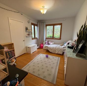 Residential Freehold 927 Srigley Street Newmarket For {
  "AboveGradeFinishedArea": 0,
  "AboveGradeFinishedAreaSource": "",
  "AboveGradeFinishedAreaUnits": "",
  "Acreage": "",
  "Active": false,
  "Address": "927 Srigley Street",
  "AirConditioning": "Central Air",
  "AirConditioningYN": false,
  "Amps": "",
  "Appliances": "",
  "ApproxAge": "",
  "ApproxSquareFootage": "700-1100",
  "Area": "York",
  "AssessmentYear": "",
  "AssignmentYN": false,
  "AssociationAmenities": "",
  "AssociationFee": "",
  "AssociationFeeIncludes": "",
  "AssociationName": "",
  "AssociationYN": false,
  "Balcony": "",
  "Basement": "None",
  "BasementYN": false,
  "BathroomsFull": 0,
  "BathroomsHalf": 0,
  "Bedrooms": 3,
  "BedroomsDisplay": "3",
  "BedroomsPlus": 0,
  "BedroomsTotal": 3,
  "BelowGradeFinishedArea": 0,
  "BelowGradeFinishedAreaSource": "",
  "BelowGradeFinishedAreaUnits": "",
  "Board": "Toronto Regional Real Estate Board",
  "BuilderName": "",
  "BuildingAreaTotal": "",
  "BuildingAreaUnits": "",
  "BuildingName": "",
  "BusinessName": "",
  "BusinessType": "",
  "BuyerAgencyCompensation": "HALF A MONTH RENT",
  "BuyerAgencyCompensationType": "",
  "BuyerAgentAOR": "",
  "BuyerAgentEmail": "",
  "BuyerAgentFullName": "",
  "BuyerAgentId": "",
  "BuyerAgentMlsId": "",
  "BuyerAgentPhone": "",
  "BuyerOfficeId": "",
  "BuyerOfficeMlsId": "",
  "BuyerOfficeName": "",
  "BuyerOfficePhone": "",
  "CarportSpaces": 0,
  "Category": "MLS",
  "ChattelsYN": false,
  "City": "Newmarket",
  "ClassSearch": "Residential",
  "ClosedDate": "2026-07-01T00:00:00",
  "CoListAgentDesignation": "",
  "CoListAgentEmail": "",
  "CoListAgentID": "",
  "CoListAgentMLSID": "",
  "CoListAgentName": "",
  "CoListAgentPhone": "",
  "CoListOfficeID": "248500",
  "CoListOfficeMLSID": "248500",
  "CoListOfficeName": "CENTURY 21 HERITAGE GROUP LTD.",
  "CommercialCondoFee": "",
  "CommercialCondoFeeFrequency": "",
  "CommercialCondoFees": "",
  "Commission": "HALF A MONTH RENT",
  "Community": "Gorham-College Manor",
  "CommunityFeatures": "",
  "Condition": "",
  "ConditionalExpiryDate": "0001-01-01T00:00:00",
  "ConditionOfSale": "",
  "CondoCorpNumber": "",
  "ConsentToAdvertiseYN": true,
  "ConstructionMaterials": "Brick",
  "ContactAfterExpiryYN": false,
  "ContractDate": "2026-06-03T00:00:00",
  "Cooling": "Central Air",
  "CoolingYN": false,
  "Country": "",
  "CoverPhoto": "https://media.remarketer.ca/PROPTX/N13233738-1.jpg?tr=di-propertynoimage_pj5ksb5iM,f-jpg,q-90",
  "CrossStreet": "Srigley & Carlson",
  "DaysOnMarket": 9,
  "DepositRequired": "True",
  "Directions": "Srigley & Carlson",
  "Disclosures": "",
  "DisplayAddress": "Main-927 Srigley Street",
  "DisplayAddressYN": true,
  "DistributeToInternetYN": true,
  "Drive": "",
  "Electric": "",
  "ElectricExpense": "",
  "ElectricOnPropertyYN": false,
  "ElectricYN": false,
  "ElementarySchool": "",
  "ElevatorYN": false,
  "Exclusions": "",
  "Expenses": "",
  "ExpiryDate": "2026-09-30T00:00:00",
  "Exposure": "",
  "Exterior": "",
  "ExteriorFeatures": "",
  "Extras": "",
  "FamilyRoom": "",
  "FireplaceTotal": 0,
  "FireplaceYN": false,
  "Flooring": "",
  "FloorPlans": "",
  "FoundationDetails": "Concrete",
  "Franchise": "",
  "FranchiseYN": false,
  "FurnishedYN": false,
  "GarageSpaces": 0,
  "GarageType": "None",
  "GarageYN": false,
  "GasYN": false,
  "Geometry": {
    "lat": 44.0591,
    "lon": -79.4372
  },
  "GymYN": false,
  "HeatingYN": false,
  "HeatSource": "Gas",
  "HeatType": "Forced Air",
  "HighSchool": "",
  "HoldoverDays": "120",
  "id": "N13233738_PROPTX",
  "IDX": "Y",
  "IDXYN": true,
  "Inclusions": "",
  "InteriorFeatures": "Other",
  "Kitchens": 1,
  "KitchensPlus": 0,
  "LandLeaseAmount": "",
  "LandLeaseYN": false,
  "LastStatus": "Lsd",
  "Latitude": 44.0591,
  "LaundryFeatures": "Ensuite",
  "LaundryLevel": "",
  "Lease": "",
  "LeaseAgreement": "12 Months",
  "LeaseAgreementYN": true,
  "LeaseFrequency": "",
  "LeaseTerm": "12 Months",
  "LegalDescription": "",
  "Level": "",
  "ListAgentDesignation": "",
  "ListAgentEmail": "",
  "ListAgentID": "9563546",
  "ListAgentMLSID": "9563546",
  "ListAgentName": "NONA AKHAVAN, Salesperson",
  "ListAgentPhone": "",
  "ListAOR": "Toronto Regional Real Estate Board",
  "ListBrokerage": "CENTURY 21 HERITAGE GROUP LTD.",
  "ListingEntryDate": "2026-06-03T14:45:22",
  "ListingId": "N13233738",
  "ListingKey": "N13233738",
  "ListOfficeID": "248500",
  "ListOfficeMLSID": "248500",
  "ListOfficePhone": "",
  "ListPrice": 2850,
  "ListPricePerUnit": 0,
  "ListPriceUnit": "",
  "LivingArea": "700-1100",
  "LivingAreaSource": "",
  "LivingAreaUnits": "",
  "Locker": "",
  "Longitude": -79.4372,
  "LotDepth": 0,
  "LotFeatures": "",
  "LotFront": 0,
  "LotIrregularities": "",
  "LotShape": "",
  "LotSizeArea": "",
  "LotSizeAreaUnits": "",
  "LotSizeCode": "",
  "LotSizeDimensions": "",
  "Maintenance": "",
  "Media": [
    {
      "id": "e5a4a2a6-1b2f-4eae-84b3-75b6ae81f73b-nw_PROPTX",
      "ListingId": "N13233738",
      "ListingKey": "N13233738",
      "MediaId": "e5a4a2a6-1b2f-4eae-84b3-75b6ae81f73b-nw",
      "ModificationTimestamp": "2026-06-03T14:45:22",
      "MediaOrder": 1,
      "Active": true,
      "MediaSize": "",
      "ResourceName": "Property",
      "ClassName": "ResidentialFree",
      "MediaDescription": "",
      "PreferredPhotoYN": true,
      "WaterMarkYN": false,
      "MediaName": "",
      "MediaCategory": "Photo",
      "MediaHTML": "",
      "MediaType": "image/jpeg",
      "MediaUrl": "https://trreb-image.ampre.ca/setJd6_xCwJPT6afMrzEsHJt5fEaK9MITe_apJCc340/rs:fit:3840:3840/L3RycmViL2xpc3RpbmdzLzQzLzczLzA4LzMwL3AvZTVhNGEyYTYtMWIyZi00ZWFlLTg0YjMtNzViNmFlODFmNzNiLmpwZw.jpg",
      "MediaWidth": "1263",
      "MediaHeight": "838",
      "MediaStatus": "Active",
      "Source": "PROPTX",
      "OriginatingSystemName": "",
      "RTimestampSql": "2026-06-03T14:51:17.893"
    },
    {
      "id": "364e4dea-92dc-4545-8083-bcce84f8118f-nw_PROPTX",
      "ListingId": "N13233738",
      "ListingKey": "N13233738",
      "MediaId": "364e4dea-92dc-4545-8083-bcce84f8118f-nw",
      "ModificationTimestamp": "2026-06-03T14:45:22",
      "MediaOrder": 2,
      "Active": true,
      "MediaSize": "",
      "ResourceName": "Property",
      "ClassName": "ResidentialFree",
      "MediaDescription": "",
      "PreferredPhotoYN": false,
      "WaterMarkYN": false,
      "MediaName": "",
      "MediaCategory": "Photo",
      "MediaHTML": "",
      "MediaType": "image/jpeg",
      "MediaUrl": "https://trreb-image.ampre.ca/MZm1mZF1zrilMZzPlAm6ihJbJAyzNEMoONN9NVFgbS4/rs:fit:3840:3840/L3RycmViL2xpc3RpbmdzLzQzLzczLzA4LzMwL3AvMzY0ZTRkZWEtOTJkYy00NTQ1LTgwODMtYmNjZTg0ZjgxMThmLmpwZw.jpg",
      "MediaWidth": "1290",
      "MediaHeight": "851",
      "MediaStatus": "Active",
      "Source": "PROPTX",
      "OriginatingSystemName": "",
      "RTimestampSql": "2026-06-03T14:51:18.03"
    },
    {
      "id": "ffe98333-dd93-4464-a33a-54750487e03e-nw_PROPTX",
      "ListingId": "N13233738",
      "ListingKey": "N13233738",
      "MediaId": "ffe98333-dd93-4464-a33a-54750487e03e-nw",
      "ModificationTimestamp": "2026-06-03T14:45:22",
      "MediaOrder": 3,
      "Active": true,
      "MediaSize": "",
      "ResourceName": "Property",
      "ClassName": "ResidentialFree",
      "MediaDescription": "",
      "PreferredPhotoYN": false,
      "WaterMarkYN": false,
      "MediaName": "",
      "MediaCategory": "Photo",
      "MediaHTML": "",
      "MediaType": "image/jpeg",
      "MediaUrl": "https://trreb-image.ampre.ca/VtlPngF6tnBzKjCbcQ-nECTjUSmKxh1RWgua7dIUHoQ/rs:fit:3840:3840/L3RycmViL2xpc3RpbmdzLzQzLzczLzA4LzMwL3AvZmZlOTgzMzMtZGQ5My00NDY0LWEzM2EtNTQ3NTA0ODdlMDNlLmpwZw.jpg",
      "MediaWidth": "1290",
      "MediaHeight": "764",
      "MediaStatus": "Active",
      "Source": "PROPTX",
      "OriginatingSystemName": "",
      "RTimestampSql": "2026-06-03T14:51:17.94"
    },
    {
      "id": "0944ca37-2aff-4884-953f-1a3d4bf1931d-nw_PROPTX",
      "ListingId": "N13233738",
      "ListingKey": "N13233738",
      "MediaId": "0944ca37-2aff-4884-953f-1a3d4bf1931d-nw",
      "ModificationTimestamp": "2026-06-03T14:45:22",
      "MediaOrder": 4,
      "Active": true,
      "MediaSize": "",
      "ResourceName": "Property",
      "ClassName": "ResidentialFree",
      "MediaDescription": "",
      "PreferredPhotoYN": false,
      "WaterMarkYN": false,
      "MediaName": "",
      "MediaCategory": "Photo",
      "MediaHTML": "",
      "MediaType": "image/jpeg",
      "MediaUrl": "https://trreb-image.ampre.ca/lNeQh3ceqimLPzMDEWjM58T_SocEktp4hXSfhA1Yevw/rs:fit:3840:3840/L3RycmViL2xpc3RpbmdzLzQzLzczLzA4LzMwL3AvMDk0NGNhMzctMmFmZi00ODg0LTk1M2YtMWEzZDRiZjE5MzFkLmpwZw.jpg",
      "MediaWidth": "1290",
      "MediaHeight": "840",
      "MediaStatus": "Active",
      "Source": "PROPTX",
      "OriginatingSystemName": "",
      "RTimestampSql": "2026-06-03T14:51:18.09"
    },
    {
      "id": "adb5b370-334a-466d-aa89-7505ff0aa037-nw_PROPTX",
      "ListingId": "N13233738",
      "ListingKey": "N13233738",
      "MediaId": "adb5b370-334a-466d-aa89-7505ff0aa037-nw",
      "ModificationTimestamp": "2026-06-03T14:45:22",
      "MediaOrder": 5,
      "Active": true,
      "MediaSize": "",
      "ResourceName": "Property",
      "ClassName": "ResidentialFree",
      "MediaDescription": "",
      "PreferredPhotoYN": false,
      "WaterMarkYN": false,
      "MediaName": "",
      "MediaCategory": "Photo",
      "MediaHTML": "",
      "MediaType": "image/jpeg",
      "MediaUrl": "https://trreb-image.ampre.ca/s9fv6RzZEIiZZz8OkPav-Uj6SUbl4xvRuY42VurwDoA/rs:fit:3840:3840/L3RycmViL2xpc3RpbmdzLzQzLzczLzA4LzMwL3AvYWRiNWIzNzAtMzM0YS00NjZkLWFhODktNzUwNWZmMGFhMDM3LmpwZw.jpg",
      "MediaWidth": "1290",
      "MediaHeight": "773",
      "MediaStatus": "Active",
      "Source": "PROPTX",
      "OriginatingSystemName": "",
      "RTimestampSql": "2026-06-03T14:51:17.957"
    },
    {
      "id": "b75c7900-0b26-4354-ad42-e9b52ce8120f-nw_PROPTX",
      "ListingId": "N13233738",
      "ListingKey": "N13233738",
      "MediaId": "b75c7900-0b26-4354-ad42-e9b52ce8120f-nw",
      "ModificationTimestamp": "2026-06-03T14:45:22",
      "MediaOrder": 6,
      "Active": true,
      "MediaSize": "",
      "ResourceName": "Property",
      "ClassName": "ResidentialFree",
      "MediaDescription": "",
      "PreferredPhotoYN": false,
      "WaterMarkYN": false,
      "MediaName": "",
      "MediaCategory": "Photo",
      "MediaHTML": "",
      "MediaType": "image/jpeg",
      "MediaUrl": "https://trreb-image.ampre.ca/SbcnxBZORZZVV_kg0LaTGYWkEG0PeiaE0TeA6DfI4EQ/rs:fit:3840:3840/L3RycmViL2xpc3RpbmdzLzQzLzczLzA4LzMwL3AvYjc1Yzc5MDAtMGIyNi00MzU0LWFkNDItZTliNTJjZTgxMjBmLmpwZw.jpg",
      "MediaWidth": "1213",
      "MediaHeight": "910",
      "MediaStatus": "Active",
      "Source": "PROPTX",
      "OriginatingSystemName": "",
      "RTimestampSql": "2026-06-03T14:51:18.103"
    },
    {
      "id": "91e364bd-e48a-432c-b1a1-efc687fcd484-nw_PROPTX",
      "ListingId": "N13233738",
      "ListingKey": "N13233738",
      "MediaId": "91e364bd-e48a-432c-b1a1-efc687fcd484-nw",
      "ModificationTimestamp": "2026-06-03T14:45:22",
      "MediaOrder": 7,
      "Active": true,
      "MediaSize": "",
      "ResourceName": "Property",
      "ClassName": "ResidentialFree",
      "MediaDescription": "",
      "PreferredPhotoYN": false,
      "WaterMarkYN": false,
      "MediaName": "",
      "MediaCategory": "Photo",
      "MediaHTML": "",
      "MediaType": "image/jpeg",
      "MediaUrl": "https://trreb-image.ampre.ca/tR9Z2BxKC12sIckzAI137RqDWKLjuJNKtmVnVzXabdc/rs:fit:3840:3840/L3RycmViL2xpc3RpbmdzLzQzLzczLzA4LzMwL3AvOTFlMzY0YmQtZTQ4YS00MzJjLWIxYTEtZWZjNjg3ZmNkNDg0LmpwZw.jpg",
      "MediaWidth": "1213",
      "MediaHeight": "910",
      "MediaStatus": "Active",
      "Source": "PROPTX",
      "OriginatingSystemName": "",
      "RTimestampSql": "2026-06-03T14:51:17.98"
    },
    {
      "id": "f0468dc9-933d-4bf3-894f-e3f0668258e4-nw_PROPTX",
      "ListingId": "N13233738",
      "ListingKey": "N13233738",
      "MediaId": "f0468dc9-933d-4bf3-894f-e3f0668258e4-nw",
      "ModificationTimestamp": "2026-06-03T14:45:22",
      "MediaOrder": 8,
      "Active": true,
      "MediaSize": "",
      "ResourceName": "Property",
      "ClassName": "ResidentialFree",
      "MediaDescription": "",
      "PreferredPhotoYN": false,
      "WaterMarkYN": false,
      "MediaName": "",
      "MediaCategory": "Photo",
      "MediaHTML": "",
      "MediaType": "image/jpeg",
      "MediaUrl": "https://trreb-image.ampre.ca/ydwYoy78c4Q4r9ldjrMxiypAL9J08GcqEncZEZ4G1AQ/rs:fit:3840:3840/L3RycmViL2xpc3RpbmdzLzQzLzczLzA4LzMwL3AvZjA0NjhkYzktOTMzZC00YmYzLTg5NGYtZTNmMDY2ODI1OGU0LmpwZw.jpg",
      "MediaWidth": "1213",
      "MediaHeight": "910",
      "MediaStatus": "Active",
      "Source": "PROPTX",
      "OriginatingSystemName": "",
      "RTimestampSql": "2026-06-03T14:51:18.15"
    },
    {
      "id": "6a8a7a12-9ad7-40c9-b8b0-3a6ba22a4d14-nw_PROPTX",
      "ListingId": "N13233738",
      "ListingKey": "N13233738",
      "MediaId": "6a8a7a12-9ad7-40c9-b8b0-3a6ba22a4d14-nw",
      "ModificationTimestamp": "2026-06-03T14:45:22",
      "MediaOrder": 9,
      "Active": true,
      "MediaSize": "",
      "ResourceName": "Property",
      "ClassName": "ResidentialFree",
      "MediaDescription": "",
      "PreferredPhotoYN": false,
      "WaterMarkYN": false,
      "MediaName": "",
      "MediaCategory": "Photo",
      "MediaHTML": "",
      "MediaType": "image/jpeg",
      "MediaUrl": "https://trreb-image.ampre.ca/SS8kXp6l1ffSRca0trK3v_--3gwwmqsamFoKGx6VhQM/rs:fit:3840:3840/L3RycmViL2xpc3RpbmdzLzQzLzczLzA4LzMwL3AvNmE4YTdhMTItOWFkNy00MGM5LWI4YjAtM2E2YmEyMmE0ZDE0LmpwZw.jpg",
      "MediaWidth": "1213",
      "MediaHeight": "910",
      "MediaStatus": "Active",
      "Source": "PROPTX",
      "OriginatingSystemName": "",
      "RTimestampSql": "2026-06-03T14:51:18.01"
    },
    {
      "id": "f30fa678-c70e-49a5-a03c-64ee17f3e6b0-nw_PROPTX",
      "ListingId": "N13233738",
      "ListingKey": "N13233738",
      "MediaId": "f30fa678-c70e-49a5-a03c-64ee17f3e6b0-nw",
      "ModificationTimestamp": "2026-06-03T14:45:22",
      "MediaOrder": 10,
      "Active": true,
      "MediaSize": "",
      "ResourceName": "Property",
      "ClassName": "ResidentialFree",
      "MediaDescription": "",
      "PreferredPhotoYN": false,
      "WaterMarkYN": false,
      "MediaName": "",
      "MediaCategory": "Photo",
      "MediaHTML": "",
      "MediaType": "image/jpeg",
      "MediaUrl": "https://trreb-image.ampre.ca/ZvSWTyafnKqebV_P_ZtjFH2VLnzofK_YfJ0c_BhcxcY/rs:fit:3840:3840/L3RycmViL2xpc3RpbmdzLzQzLzczLzA4LzMwL3AvZjMwZmE2NzgtYzcwZS00OWE1LWEwM2MtNjRlZTE3ZjNlNmIwLmpwZw.jpg",
      "MediaWidth": "1213",
      "MediaHeight": "910",
      "MediaStatus": "Active",
      "Source": "PROPTX",
      "OriginatingSystemName": "",
      "RTimestampSql": "2026-06-03T14:51:17.907"
    },
    {
      "id": "ecb8c9a3-8bf9-4f02-a506-79e8d877108b-nw_PROPTX",
      "ListingId": "N13233738",
      "ListingKey": "N13233738",
      "MediaId": "ecb8c9a3-8bf9-4f02-a506-79e8d877108b-nw",
      "ModificationTimestamp": "2026-06-03T14:45:22",
      "MediaOrder": 11,
      "Active": true,
      "MediaSize": "",
      "ResourceName": "Property",
      "ClassName": "ResidentialFree",
      "MediaDescription": "",
      "PreferredPhotoYN": false,
      "WaterMarkYN": false,
      "MediaName": "",
      "MediaCategory": "Photo",
      "MediaHTML": "",
      "MediaType": "image/jpeg",
      "MediaUrl": "https://trreb-image.ampre.ca/w1yIsEg7-TsX_WpfE-osq1NWe2ISbsYcLo8l7K2D-lg/rs:fit:3840:3840/L3RycmViL2xpc3RpbmdzLzQzLzczLzA4LzMwL3AvZWNiOGM5YTMtOGJmOS00ZjAyLWE1MDYtNzllOGQ4NzcxMDhiLmpwZw.jpg",
      "MediaWidth": "1213",
      "MediaHeight": "910",
      "MediaStatus": "Active",
      "Source": "PROPTX",
      "OriginatingSystemName": "",
      "RTimestampSql": "2026-06-03T14:51:18.07"
    },
    {
      "id": "ffb1437b-591a-49ec-b64c-c370e7c3b335-nw_PROPTX",
      "ListingId": "N13233738",
      "ListingKey": "N13233738",
      "MediaId": "ffb1437b-591a-49ec-b64c-c370e7c3b335-nw",
      "ModificationTimestamp": "2026-06-03T14:45:22",
      "MediaOrder": 12,
      "Active": true,
      "MediaSize": "",
      "ResourceName": "Property",
      "ClassName": "ResidentialFree",
      "MediaDescription": "",
      "PreferredPhotoYN": false,
      "WaterMarkYN": false,
      "MediaName": "",
      "MediaCategory": "Photo",
      "MediaHTML": "",
      "MediaType": "image/jpeg",
      "MediaUrl": "https://trreb-image.ampre.ca/OuYhKJZHZH5rchgKG96JsB8mZEKcfxnwqJpOcv_wNG8/rs:fit:3840:3840/L3RycmViL2xpc3RpbmdzLzQzLzczLzA4LzMwL3AvZmZiMTQzN2ItNTkxYS00OWVjLWI2NGMtYzM3MGU3YzNiMzM1LmpwZw.jpg",
      "MediaWidth": "1213",
      "MediaHeight": "910",
      "MediaStatus": "Active",
      "Source": "PROPTX",
      "OriginatingSystemName": "",
      "RTimestampSql": "2026-06-03T14:51:18.267"
    },
    {
      "id": "ffdd72f5-09e3-4f15-bcf2-89d045fe3329-nw_PROPTX",
      "ListingId": "N13233738",
      "ListingKey": "N13233738",
      "MediaId": "ffdd72f5-09e3-4f15-bcf2-89d045fe3329-nw",
      "ModificationTimestamp": "2026-06-03T14:45:22",
      "MediaOrder": 13,
      "Active": true,
      "MediaSize": "",
      "ResourceName": "Property",
      "ClassName": "ResidentialFree",
      "MediaDescription": "",
      "PreferredPhotoYN": false,
      "WaterMarkYN": false,
      "MediaName": "",
      "MediaCategory": "Photo",
      "MediaHTML": "",
      "MediaType": "image/jpeg",
      "MediaUrl": "https://trreb-image.ampre.ca/4RYjGzdc0N_jvDzGxGpXENfcIGTqcMPY8Z0XOlg-U1M/rs:fit:3840:3840/L3RycmViL2xpc3RpbmdzLzQzLzczLzA4LzMwL3AvZmZkZDcyZjUtMDllMy00ZjE1LWJjZjItODlkMDQ1ZmUzMzI5LmpwZw.jpg",
      "MediaWidth": "1213",
      "MediaHeight": "910",
      "MediaStatus": "Active",
      "Source": "PROPTX",
      "OriginatingSystemName": "",
      "RTimestampSql": "2026-06-03T14:51:18.127"
    },
    {
      "id": "5dd231f4-1f5f-41da-a6dd-9b9b8b72e7da-nw_PROPTX",
      "ListingId": "N13233738",
      "ListingKey": "N13233738",
      "MediaId": "5dd231f4-1f5f-41da-a6dd-9b9b8b72e7da-nw",
      "ModificationTimestamp": "2026-06-03T14:45:22",
      "MediaOrder": 14,
      "Active": true,
      "MediaSize": "",
      "ResourceName": "Property",
      "ClassName": "ResidentialFree",
      "MediaDescription": "",
      "PreferredPhotoYN": false,
      "WaterMarkYN": false,
      "MediaName": "",
      "MediaCategory": "Photo",
      "MediaHTML": "",
      "MediaType": "image/jpeg",
      "MediaUrl": "https://trreb-image.ampre.ca/1aUF541xFdjdU46uUZVs1Jr6I-jEoRFh5bSK5s7jMD8/rs:fit:3840:3840/L3RycmViL2xpc3RpbmdzLzQzLzczLzA4LzMwL3AvNWRkMjMxZjQtMWY1Zi00MWRhLWE2ZGQtOWI5YjhiNzJlN2RhLmpwZw.jpg",
      "MediaWidth": "1213",
      "MediaHeight": "910",
      "MediaStatus": "Active",
      "Source": "PROPTX",
      "OriginatingSystemName": "",
      "RTimestampSql": "2026-06-03T14:51:17.923"
    },
    {
      "id": "d627a545-156f-43f6-8065-16917c3d89ca-nw_PROPTX",
      "ListingId": "N13233738",
      "ListingKey": "N13233738",
      "MediaId": "d627a545-156f-43f6-8065-16917c3d89ca-nw",
      "ModificationTimestamp": "2026-06-03T14:45:22",
      "MediaOrder": 15,
      "Active": true,
      "MediaSize": "",
      "ResourceName": "Property",
      "ClassName": "ResidentialFree",
      "MediaDescription": "",
      "PreferredPhotoYN": false,
      "WaterMarkYN": false,
      "MediaName": "",
      "MediaCategory": "Photo",
      "MediaHTML": "",
      "MediaType": "image/jpeg",
      "MediaUrl": "https://trreb-image.ampre.ca/dvJIwIYBBNzdDQKY-VGyVCT9wH_qF8loGllMfS86lYw/rs:fit:3840:3840/L3RycmViL2xpc3RpbmdzLzQzLzczLzA4LzMwL3AvZDYyN2E1NDUtMTU2Zi00M2Y2LTgwNjUtMTY5MTdjM2Q4OWNhLmpwZw.jpg",
      "MediaWidth": "1155",
      "MediaHeight": "910",
      "MediaStatus": "Active",
      "Source": "PROPTX",
      "OriginatingSystemName": "",
      "RTimestampSql": "2026-06-03T14:51:18.243"
    }
  ],
  "MediaChangeTimestamp": "2026-06-03T14:45:22",
  "MLS": "N13233738",
  "MLSLastStatus": "Leased",
  "MLSNumber": "N13233738",
  "MLSStatus": "Leased",
  "Municipality": "Newmarket",
  "MunicipalityDistrict": "Newmarket",
  "NewConstructionYN": false,
  "NumberOfBuildings": 0,
  "NumberOfUnitsTotal": 0,
  "OccupantType": "Tenant",
  "OpenHouses": [],
  "OpenHouseYN": false,
  "OriginalPrice": 2850,
  "OwnershipType": "",
  "ParcelNumber": "036150266",
  "ParkingIncludedYN": false,
  "ParkingSpaces": 2,
  "PaymentFrequency": "",
  "PaymentMethod": "",
  "PetsPermitted": "",
  "PetsPermittedYN": false,
  "PhotoCount": 15,
  "PictureYN": false,
  "PoolFeatures": "None",
  "PoolYN": true,
  "PossessionDate": "",
  "PostalCode": "L3Y 1Y2",
  "PreviousListPrice": 0,
  "PriceChange": false,
  "PriceChangeTimestamp": "0001-01-01T00:00:00",
  "PriorMlsStatus": "New",
  "PrivateEntrance": "",
  "PrivateEntranceYN": true,
  "PrivateRemarks": "",
  "PropertyAttachedYN": false,
  "PropertyCondition": "",
  "PropertyFeatures": "",
  "PropertyManagementCompany": "",
  "PropertyStyleSearch": "Bungalow",
  "PropertySubType": "Detached",
  "PropertySubTypeSearch": "Single Family",
  "PropertyType": "Residential Freehold",
  "PropertyTypeSearch": "Residential",
  "Province": "ON",
  "PurchaseContractDate": "2026-06-12T00:00:00",
  "RemarksForClients": "Bright Open Concept Plan With3 cozy bedrooms, Family Size Kitchen with dining room, Mature lot in the heart of Gorham-Collage Manor Newmarket ensuite laundry. Within Minutes Amenities. Home In a Private Quiet Area. Tenants pay 60% of the Utility. Pls Attach Sch B & Form 801 To All Offers.",
  "Restricted": true,
  "RetirementYN": false,
  "RoadFrontageType": "",
  "RoadSurfaceType": "",
  "RollNumber": "194801004030600",
  "Roof": "Shingles",
  "Rooms": [
    {
      "id": "b96bfb3f-0d7c-42af-a961-a9c5d03f3a65_PROPTX",
      "ListingId": "N13233738",
      "ListingKey": "N13233738",
      "RoomId": "b96bfb3f-0d7c-42af-a961-a9c5d03f3a65",
      "ModificationTimestamp": "2026-06-03T14:45:22",
      "RoomOrder": 0,
      "RoomArea": "",
      "RoomAreaUnits": "",
      "RoomDescription": "",
      "RoomDimensions": "",
      "RoomFeatures": "Large Window Hardwood Floor",
      "RoomKeyNumeric": "",
      "RoomLength": "5.71",
      "RoomLengthWidthUnits": "",
      "RoomLevel": "Main",
      "RoomType": "Living Room",
      "RoomWidth": "3.89",
      "RoomStatus": "Active",
      "Source": "PROPTX",
      "OriginatingSystemName": "PROPTX",
      "RTimestampSql": "2026-06-03T14:50:18.79"
    },
    {
      "id": "86656d7b-9e0a-4d4a-9242-ff2050e567d1_PROPTX",
      "ListingId": "N13233738",
      "ListingKey": "N13233738",
      "RoomId": "86656d7b-9e0a-4d4a-9242-ff2050e567d1",
      "ModificationTimestamp": "2026-06-03T14:45:22",
      "RoomOrder": 1,
      "RoomArea": "",
      "RoomAreaUnits": "",
      "RoomDescription": "",
      "RoomDimensions": "",
      "RoomFeatures": "Combined w/Living",
      "RoomKeyNumeric": "",
      "RoomLength": "3.95",
      "RoomLengthWidthUnits": "",
      "RoomLevel": "Main",
      "RoomType": "Dining Room",
      "RoomWidth": "2.97",
      "RoomStatus": "Active",
      "Source": "PROPTX",
      "OriginatingSystemName": "PROPTX",
      "RTimestampSql": "2026-06-03T14:50:18.807"
    },
    {
      "id": "1360a428-83d7-4499-8955-cedcfb3d474a_PROPTX",
      "ListingId": "N13233738",
      "ListingKey": "N13233738",
      "RoomId": "1360a428-83d7-4499-8955-cedcfb3d474a",
      "ModificationTimestamp": "2026-06-03T14:45:22",
      "RoomOrder": 2,
      "RoomArea": "",
      "RoomAreaUnits": "",
      "RoomDescription": "",
      "RoomDimensions": "",
      "RoomFeatures": "Open Concept",
      "RoomKeyNumeric": "",
      "RoomLength": "5.14",
      "RoomLengthWidthUnits": "",
      "RoomLevel": "Main",
      "RoomType": "Kitchen",
      "RoomWidth": "3.82",
      "RoomStatus": "Active",
      "Source": "PROPTX",
      "OriginatingSystemName": "PROPTX",
      "RTimestampSql": "2026-06-03T14:50:18.827"
    },
    {
      "id": "580c92dc-bb31-42c0-aa1b-12288919891e_PROPTX",
      "ListingId": "N13233738",
      "ListingKey": "N13233738",
      "RoomId": "580c92dc-bb31-42c0-aa1b-12288919891e",
      "ModificationTimestamp": "2026-06-03T14:45:22",
      "RoomOrder": 3,
      "RoomArea": "",
      "RoomAreaUnits": "",
      "RoomDescription": "",
      "RoomDimensions": "",
      "RoomFeatures": "",
      "RoomKeyNumeric": "",
      "RoomLength": "5.15",
      "RoomLengthWidthUnits": "",
      "RoomLevel": "Main",
      "RoomType": "Laundry",
      "RoomWidth": "3.01",
      "RoomStatus": "Active",
      "Source": "PROPTX",
      "OriginatingSystemName": "PROPTX",
      "RTimestampSql": "2026-06-03T14:50:18.84"
    },
    {
      "id": "fdfc5c58-973a-43b2-9f22-30de62b8928b_PROPTX",
      "ListingId": "N13233738",
      "ListingKey": "N13233738",
      "RoomId": "fdfc5c58-973a-43b2-9f22-30de62b8928b",
      "ModificationTimestamp": "2026-06-03T14:45:22",
      "RoomOrder": 4,
      "RoomArea": "",
      "RoomAreaUnits": "",
      "RoomDescription": "",
      "RoomDimensions": "",
      "RoomFeatures": "Overlooks Backyard",
      "RoomKeyNumeric": "",
      "RoomLength": "3.95",
      "RoomLengthWidthUnits": "",
      "RoomLevel": "Main",
      "RoomType": "Primary Bedroom",
      "RoomWidth": "3.34",
      "RoomStatus": "Active",
      "Source": "PROPTX",
      "OriginatingSystemName": "PROPTX",
      "RTimestampSql": "2026-06-03T14:50:18.86"
    },
    {
      "id": "27672be4-e557-40e2-a509-fe91a1dd4f01_PROPTX",
      "ListingId": "N13233738",
      "ListingKey": "N13233738",
      "RoomId": "27672be4-e557-40e2-a509-fe91a1dd4f01",
      "ModificationTimestamp": "2026-06-03T14:45:22",
      "RoomOrder": 5,
      "RoomArea": "",
      "RoomAreaUnits": "",
      "RoomDescription": "",
      "RoomDimensions": "",
      "RoomFeatures": "Broadloom",
      "RoomKeyNumeric": "",
      "RoomLength": "4.03",
      "RoomLengthWidthUnits": "",
      "RoomLevel": "Main",
      "RoomType": "Bedroom 2",
      "RoomWidth": "3.34",
      "RoomStatus": "Active",
      "Source": "PROPTX",
      "OriginatingSystemName": "PROPTX",
      "RTimestampSql": "2026-06-03T14:50:18.883"
    },
    {
      "id": "742dcfe0-1539-4925-97cc-9473c047aa83_PROPTX",
      "ListingId": "N13233738",
      "ListingKey": "N13233738",
      "RoomId": "742dcfe0-1539-4925-97cc-9473c047aa83",
      "ModificationTimestamp": "2026-06-03T14:45:22",
      "RoomOrder": 6,
      "RoomArea": "",
      "RoomAreaUnits": "",
      "RoomDescription": "",
      "RoomDimensions": "",
      "RoomFeatures": "Hardwood Floor",
      "RoomKeyNumeric": "",
      "RoomLength": "4.03",
      "RoomLengthWidthUnits": "",
      "RoomLevel": "Main",
      "RoomType": "Bedroom 3",
      "RoomWidth": "3.34",
      "RoomStatus": "Active",
      "Source": "PROPTX",
      "OriginatingSystemName": "PROPTX",
      "RTimestampSql": "2026-06-03T14:50:18.903"
    }
  ],
  "RoomsAboveGrade": 1,
  "RoomsBelowGrade": 3,
  "RoomsTotal": 0,
  "RoomsYN": false,
  "RTimestampSql": "2026-06-15T15:51:02.157",
  "SaleLease": "Lease",
  "SalesBrochure": "",
  "Sauna": "",
  "SaunaYN": false,
  "Sewers": "Sewer",
  "ShowingInstruction": "Go Direct",
  "SignOnPropertyYN": false,
  "Sold": true,
  "SoldDate": "2026-06-12T00:00:00",
  "SoldPrice": 2800,
  "Source": "PROPTX",
  "SourceSystemID": "A00001796",
  "SpaFeatures": "",
  "SpaYN": false,
  "SPLP": 98,
  "SqFtRangeMax": 1100,
  "SqFtRangeMin": 700,
  "SqFtTotal": 0,
  "StandardStatus": "Closed",
  "Status": "U",
  "Stories": "",
  "StoriesTotal": "",
  "StreetAbbreviation": "",
  "StreetDirection": "",
  "StreetName": "Srigley",
  "StreetNumber": "927",
  "StreetSuffix": "Street",
  "StreetSuffixCode": "",
  "StructureType": "",
  "Style": "Bungalow",
  "SubLeaseYN": false,
  "Summary": "listingkey:N13233738 | mls_number:N13233738 | address:927 Srigley Street Main, Newmarket, ON L3Y 1Y2 | community:Gorham-College Manor | property_type:Residential Freehold | property_subtype:Detached | building_type:Detached | building_style:Bungalow | list_price:2850 | list_date:6/3/2026 2:45:22 PM | sold_price:2800 | sold_date:6/12/2026 12:00:00 AM | bed:3 | bath:1 | active:False | sold:True | source:PROPTX | transaction:Lease | listing_office:CENTURY 21 HERITAGE GROUP LTD. | thumbnail:https://media.remarketer.ca/PROPTX/N13233738-1.jpg?tr=di-propertynoimage_pj5ksb5iM,f-jpg,w-600,h-600,q-90,c-maintain_ratio,fo-center",
  "SurveyType": "None",
  "SurveyYear": "",
  "SurveyYN": false,
  "SuspendedDate": "0001-01-01T00:00:00",
  "TaxAssessedValue": "",
  "Taxes": 0,
  "TaxLegalDescription": "",
  "TaxYear": "",
  "TenantPays": "",
  "TerminatedDate": "0001-01-01T00:00:00",
  "Thumbnail": "https://media.remarketer.ca/PROPTX/N13233738-1.jpg?tr=di-propertynoimage_pj5ksb5iM,f-jpg,w-600,h-600,q-90,c-maintain_ratio,fo-center",
  "TimeShareYN": false,
  "TimestampSql": "2026-06-15T15:29:45",
  "TMI": "",
  "TotalArea": "",
  "TotalAreaUnit": "",
  "TotalParkingSpaces": 2,
  "Type": "Detached",
  "TypeSearch": "Detached",
  "UFFI": "",
  "UnitNumber": "Main",
  "Units": "",
  "UnparsedAddress": "927 Srigley Street Main, Newmarket, ON L3Y 1Y2",
  "Use": "",
  "Utilities": "",
  "UtilityExpenses": "",
  "View": "",
  "VirtualTour3DURL": "",
  "VirtualTourURL": "",
  "VirtualTourURLUnbranded": "",
  "Volts": "",
  "Warranty": "",
  "WarrantyYN": false,
  "Washrooms": 1,
  "Water": "Municipal",
  "WaterBodyName": "",
  "WaterBodyType": "",
  "WaterExpense": "",
  "Waterfront": "",
  "WaterFrontage": "",
  "WaterFrontageFt": "",
  "WaterfrontYN": false,
  "WaterIncluded": "",
  "WaterSupplyTypes": "Municipal",
  "WaterView": "",
  "WaterYN": false,
  "WellCapacity": "",
  "WellCapacityUnits": "",
  "WellDepth": "",
  "WellDepthUnits": "",
  "Winterized": "",
  "YearBuilt": "",
  "Zoning": ""
}.(string)property[