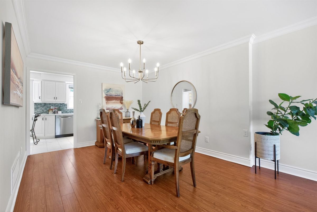 13-27 Hyde Park Court 13-27 Hyde Park Court Markham