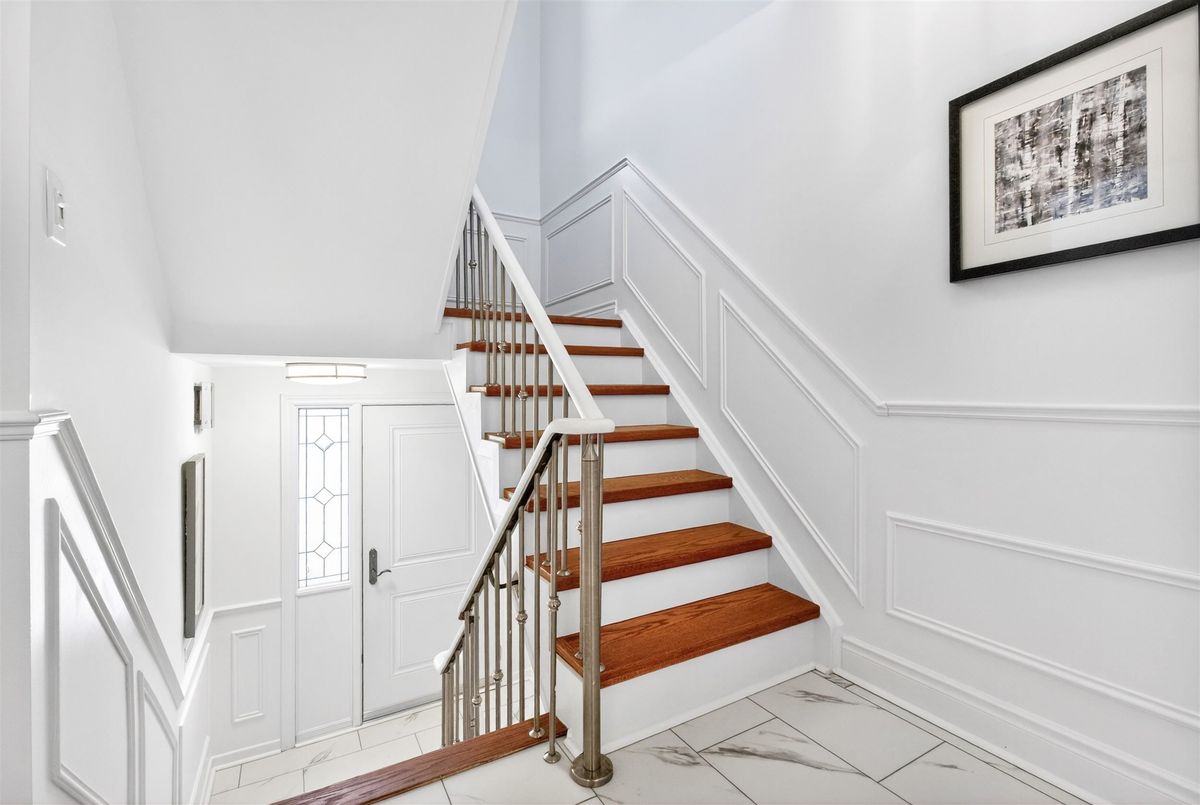 13-27 Hyde Park Court 13-27 Hyde Park Court Markham