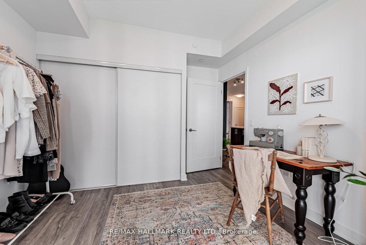 404-105 Oneida Crescent 404-105 Oneida Crescent Richmond Hill