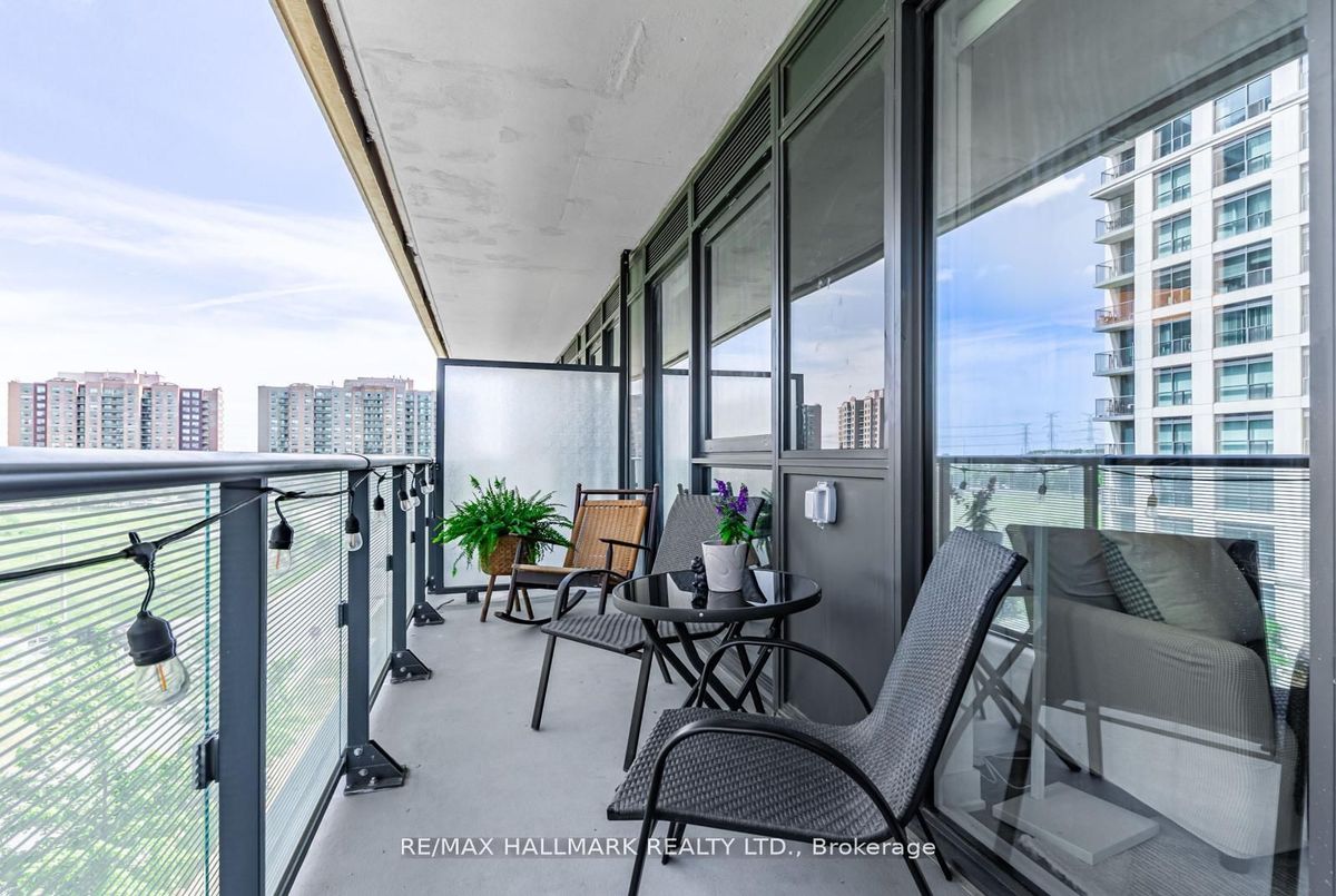 404-105 Oneida Crescent 404-105 Oneida Crescent Richmond Hill