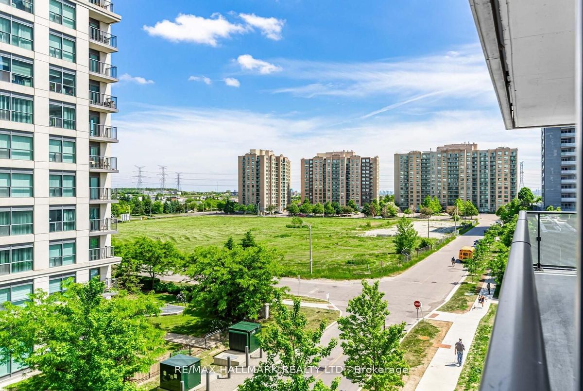 404-105 Oneida Crescent 404-105 Oneida Crescent Richmond Hill