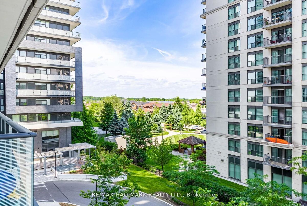 404-105 Oneida Crescent 404-105 Oneida Crescent Richmond Hill