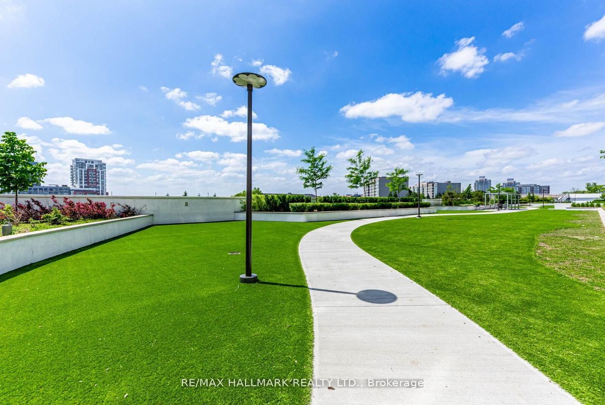 404-105 Oneida Crescent 404-105 Oneida Crescent Richmond Hill