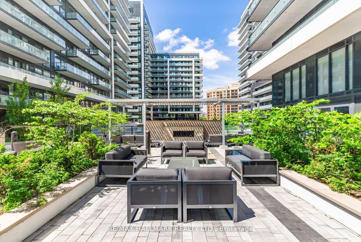 404-105 Oneida Crescent 404-105 Oneida Crescent Richmond Hill