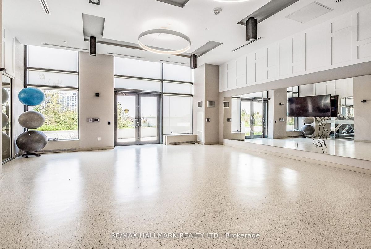404-105 Oneida Crescent 404-105 Oneida Crescent Richmond Hill