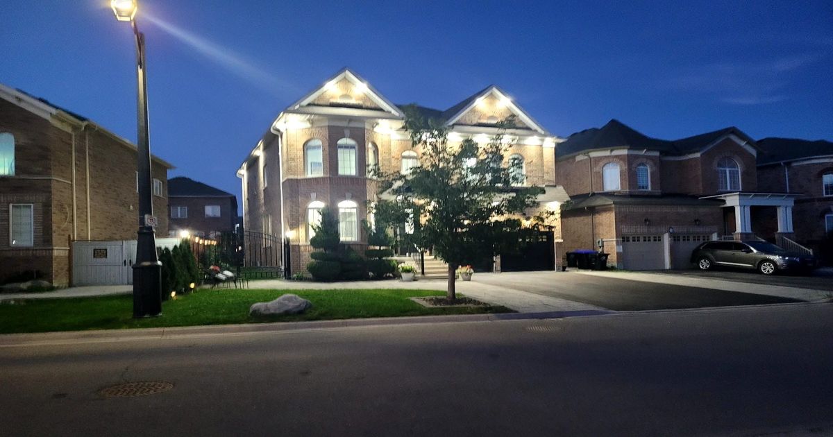 27 Leith Drive Bradford West Gwillimbury