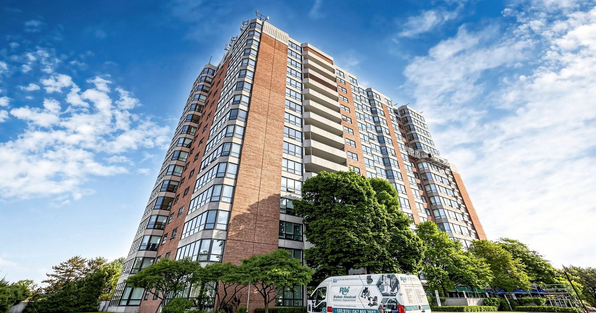 210-7601 Bathurst Street Vaughan