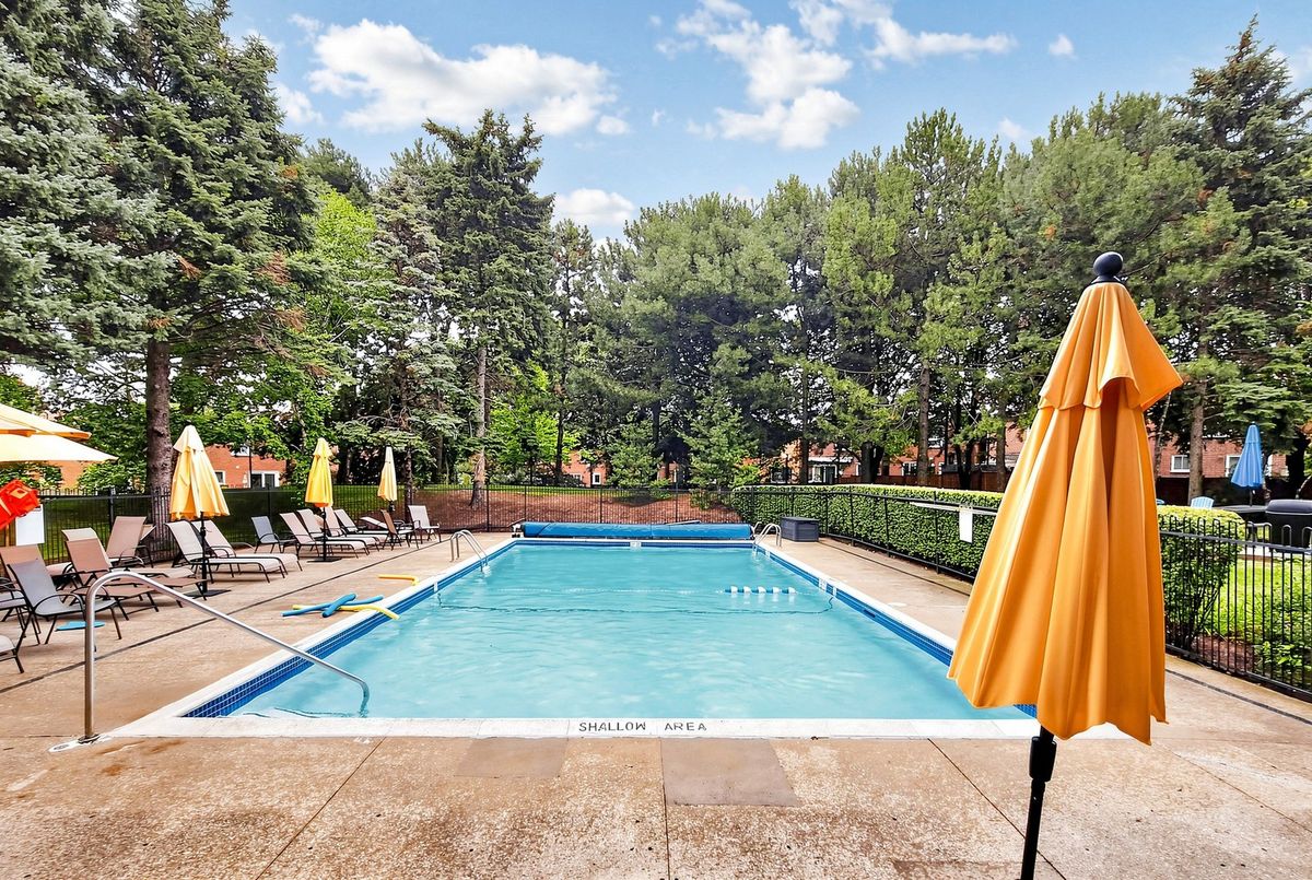 210-7601 Bathurst Street 210-7601 Bathurst Street Vaughan