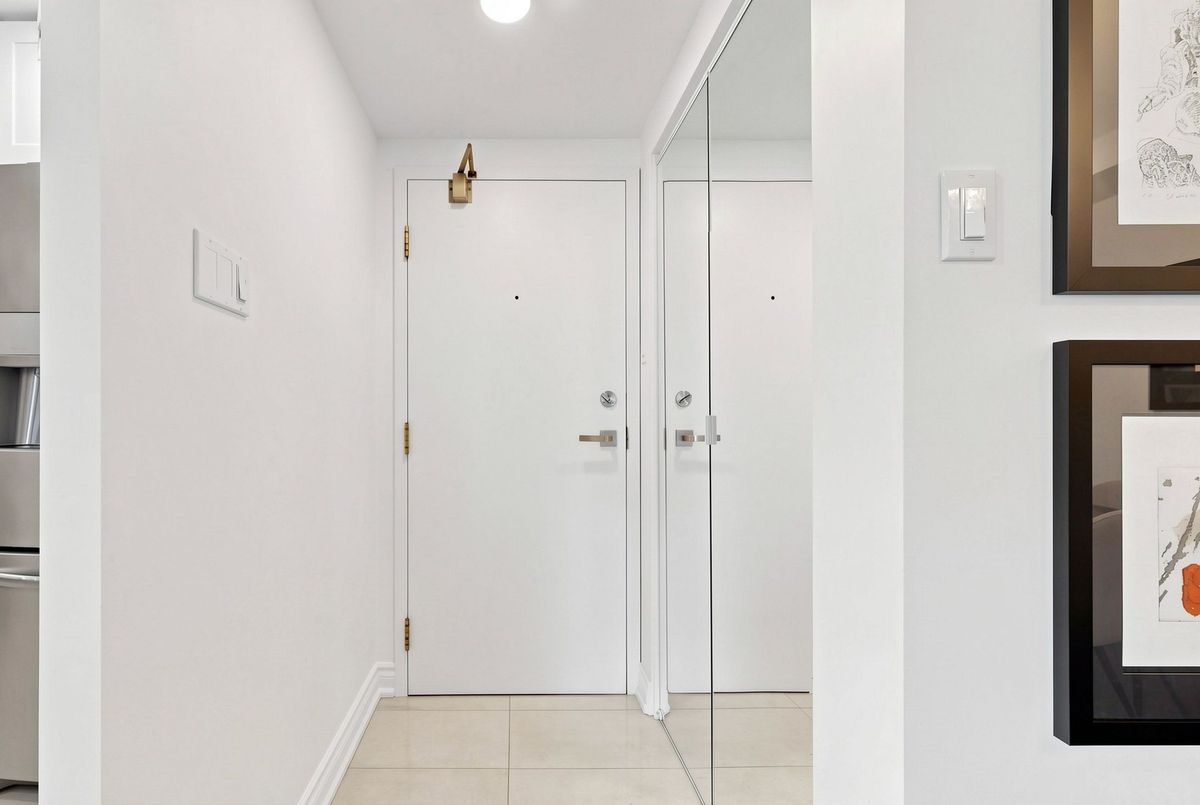 210-7601 Bathurst Street 210-7601 Bathurst Street Vaughan