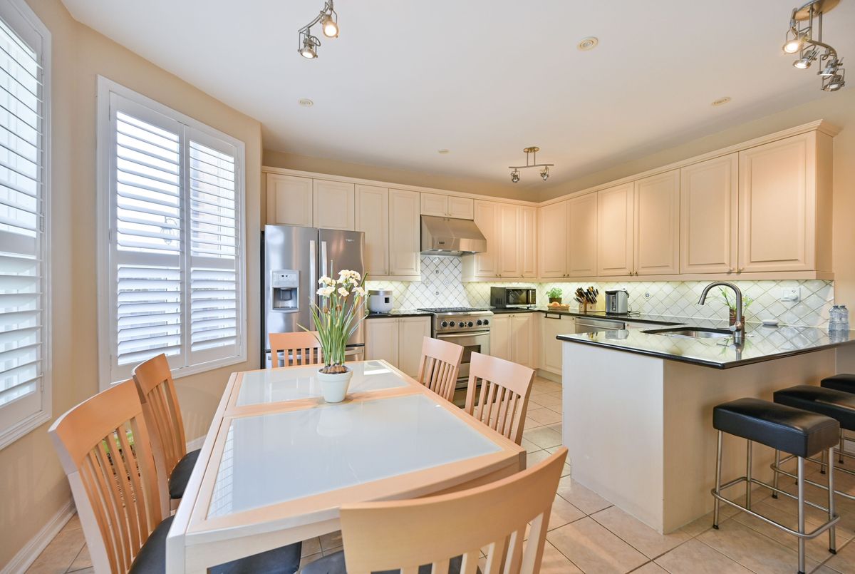 17 Landsdown Crescent 17 Landsdown Crescent Markham