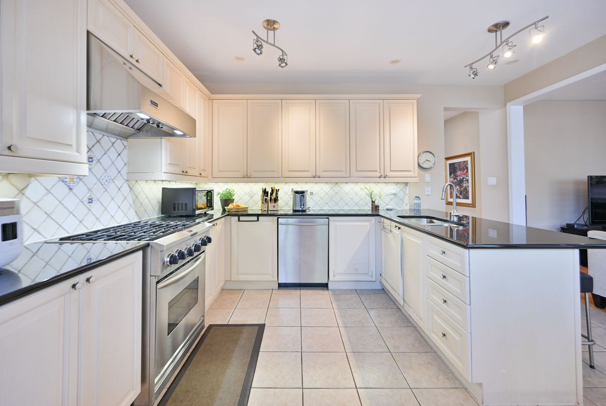 17 Landsdown Crescent 17 Landsdown Crescent Markham