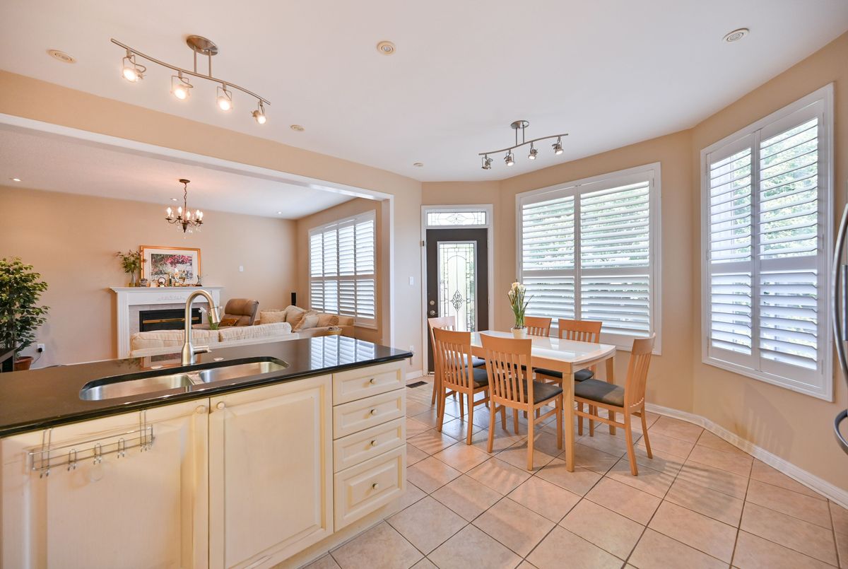 17 Landsdown Crescent 17 Landsdown Crescent Markham