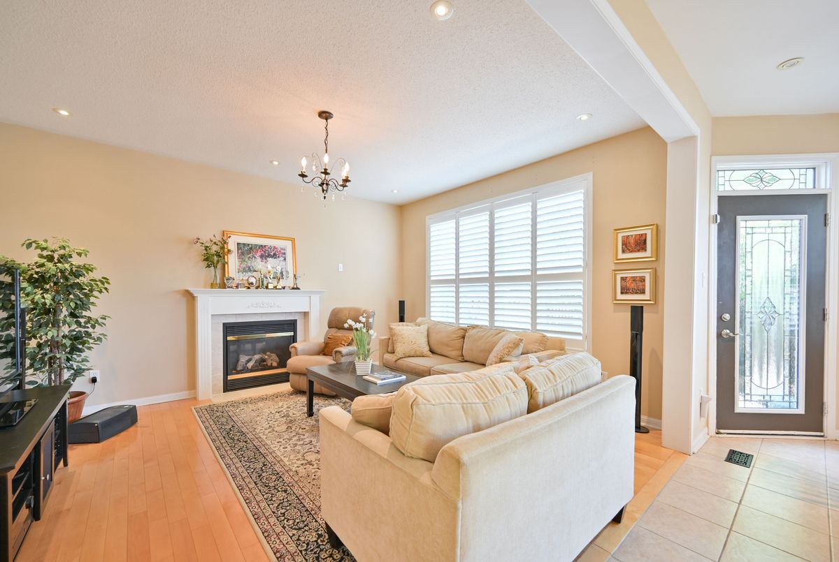17 Landsdown Crescent 17 Landsdown Crescent Markham