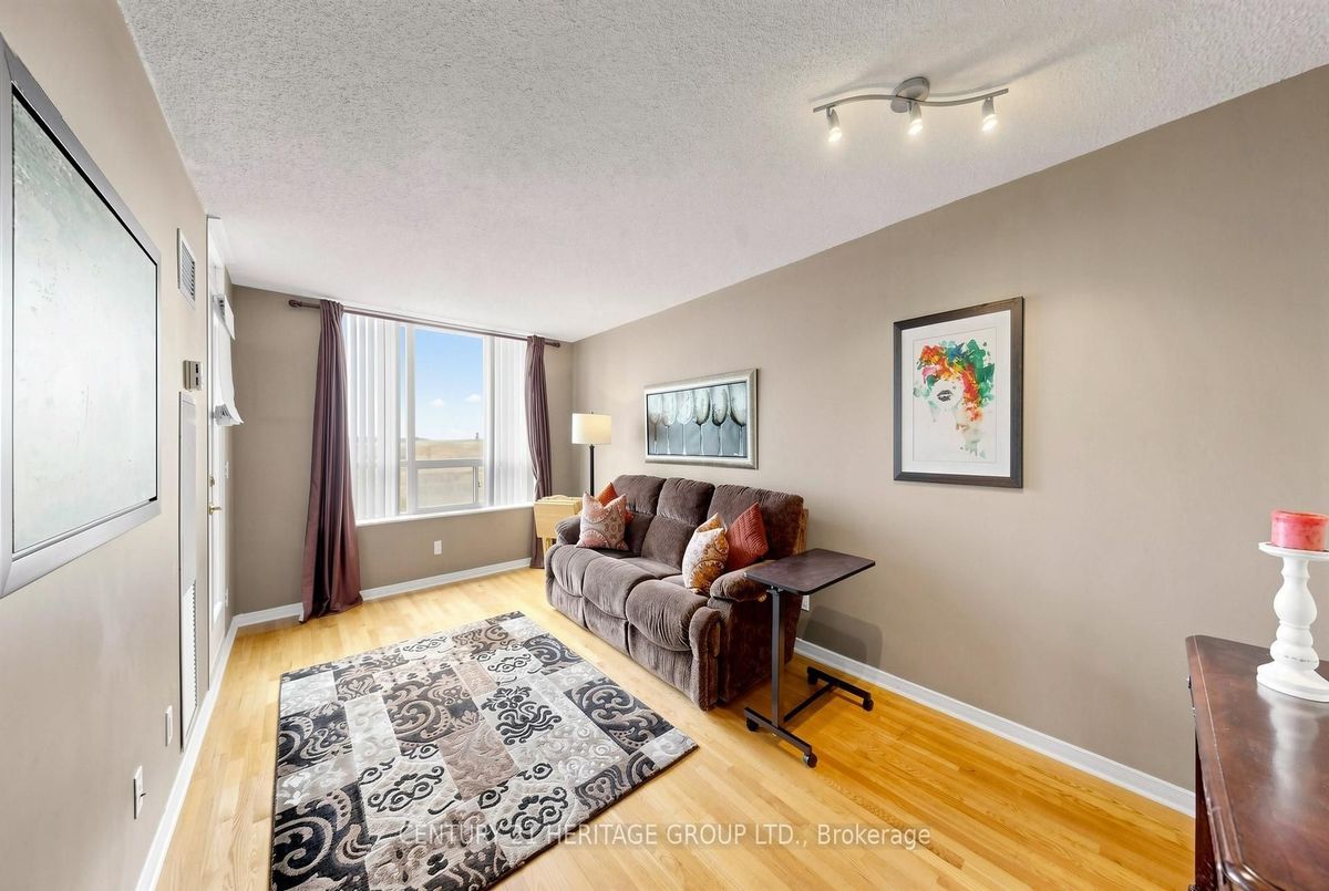 707-9 Northern Heights Drive 707-9 Northern Heights Drive Richmond Hill