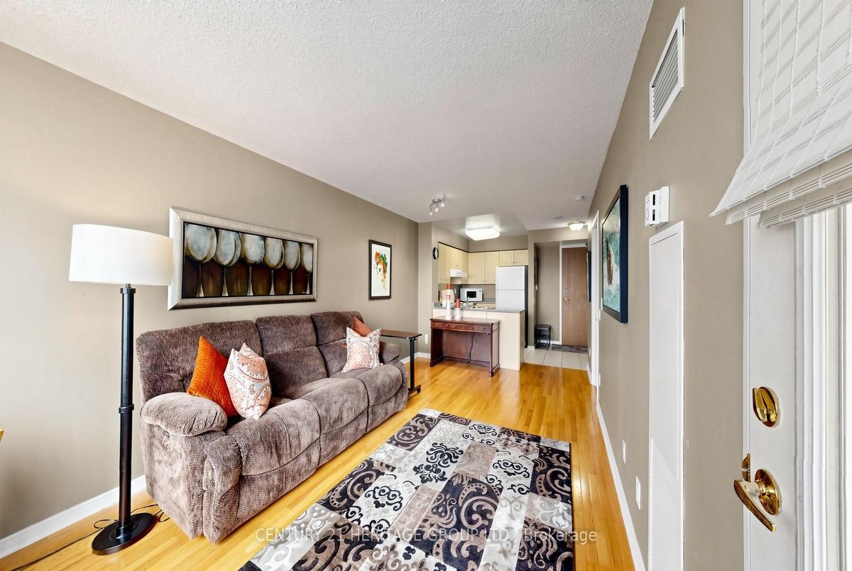 707-9 Northern Heights Drive 707-9 Northern Heights Drive Richmond Hill