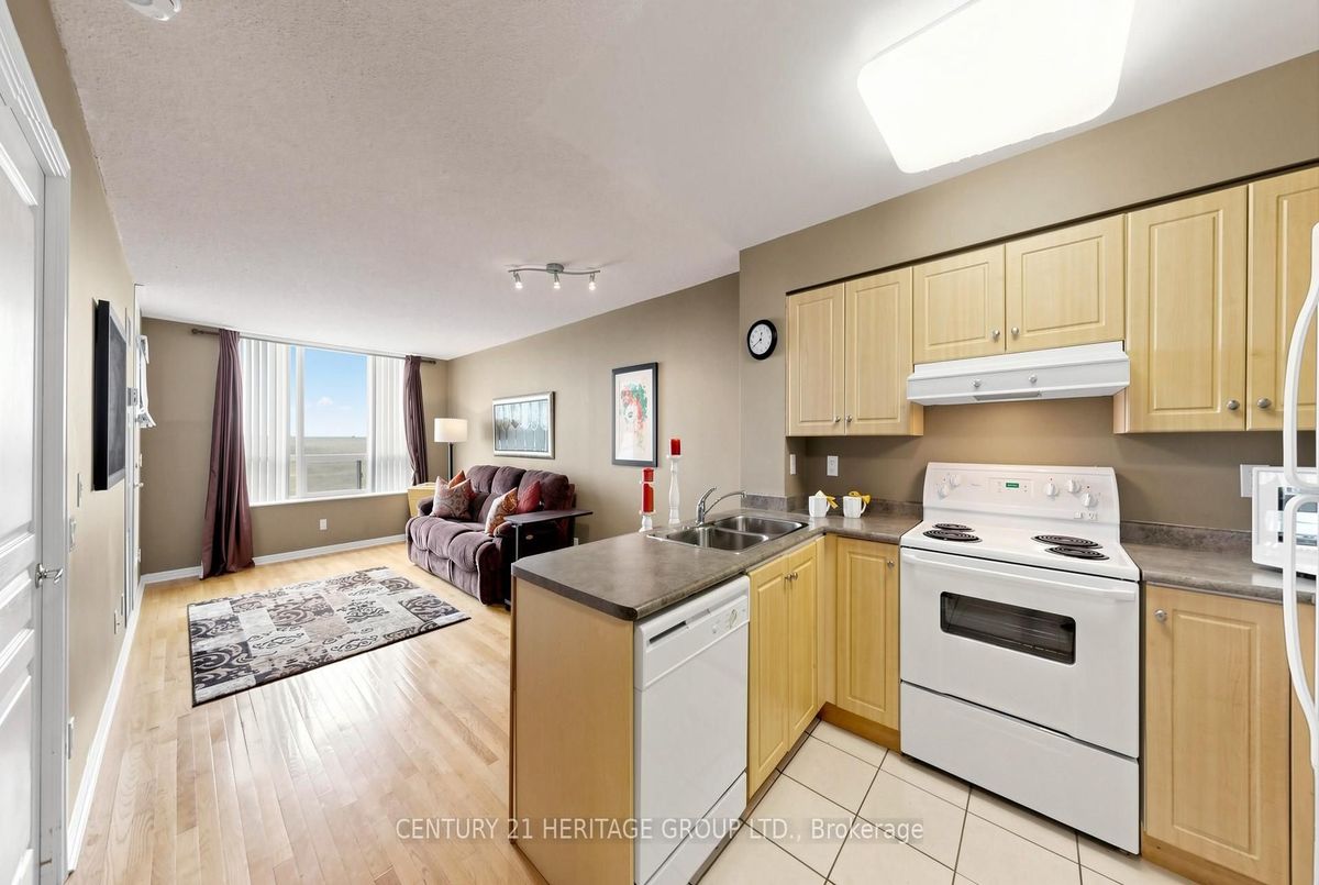 707-9 Northern Heights Drive 707-9 Northern Heights Drive Richmond Hill