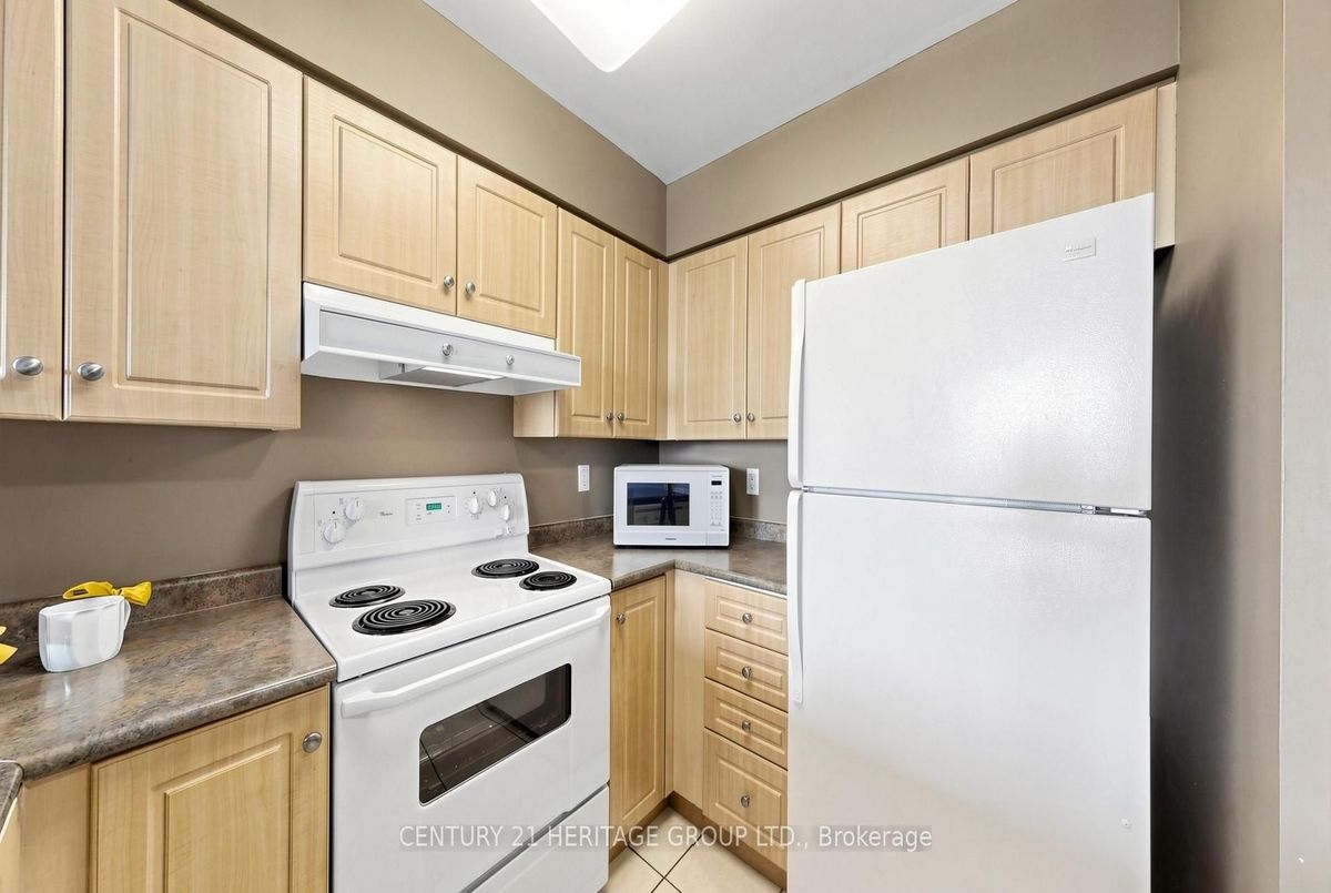 707-9 Northern Heights Drive 707-9 Northern Heights Drive Richmond Hill