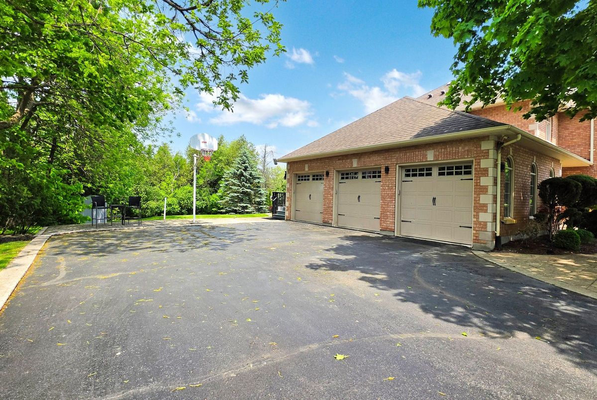 61 SHERRICK Drive 61 SHERRICK Drive Whitchurch-Stouffville