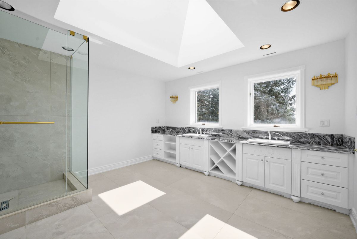 52 Nobleton Lakes Drive 52 Nobleton Lakes Drive King