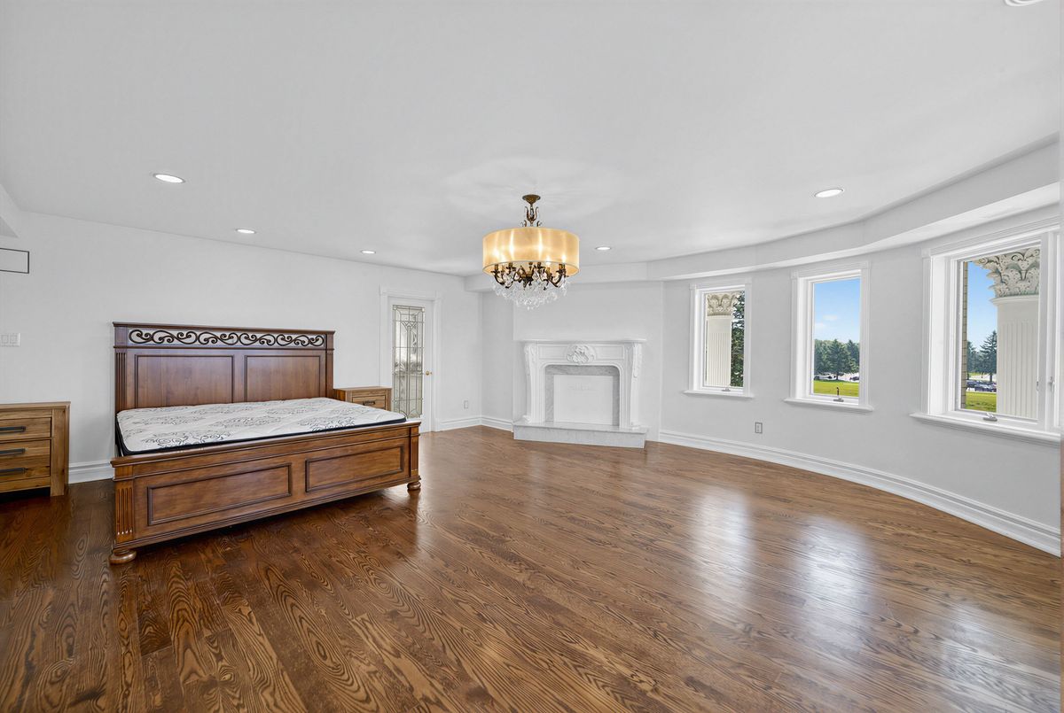 52 Nobleton Lakes Drive 52 Nobleton Lakes Drive King