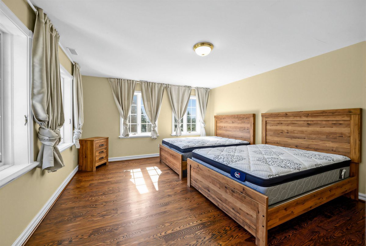 52 Nobleton Lakes Drive 52 Nobleton Lakes Drive King