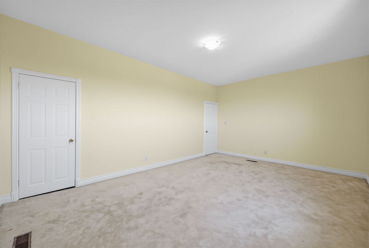 52 Nobleton Lakes Drive 52 Nobleton Lakes Drive King