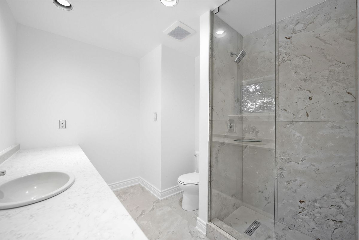 52 Nobleton Lakes Drive 52 Nobleton Lakes Drive King