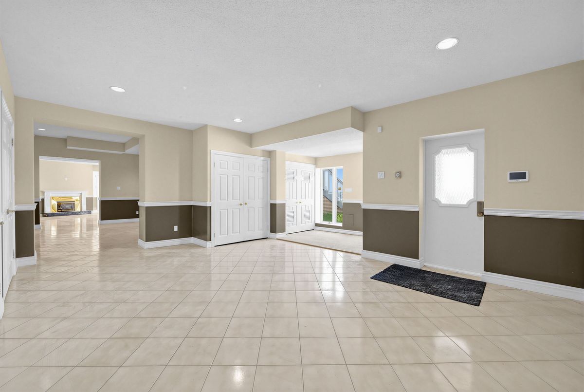 52 Nobleton Lakes Drive 52 Nobleton Lakes Drive King