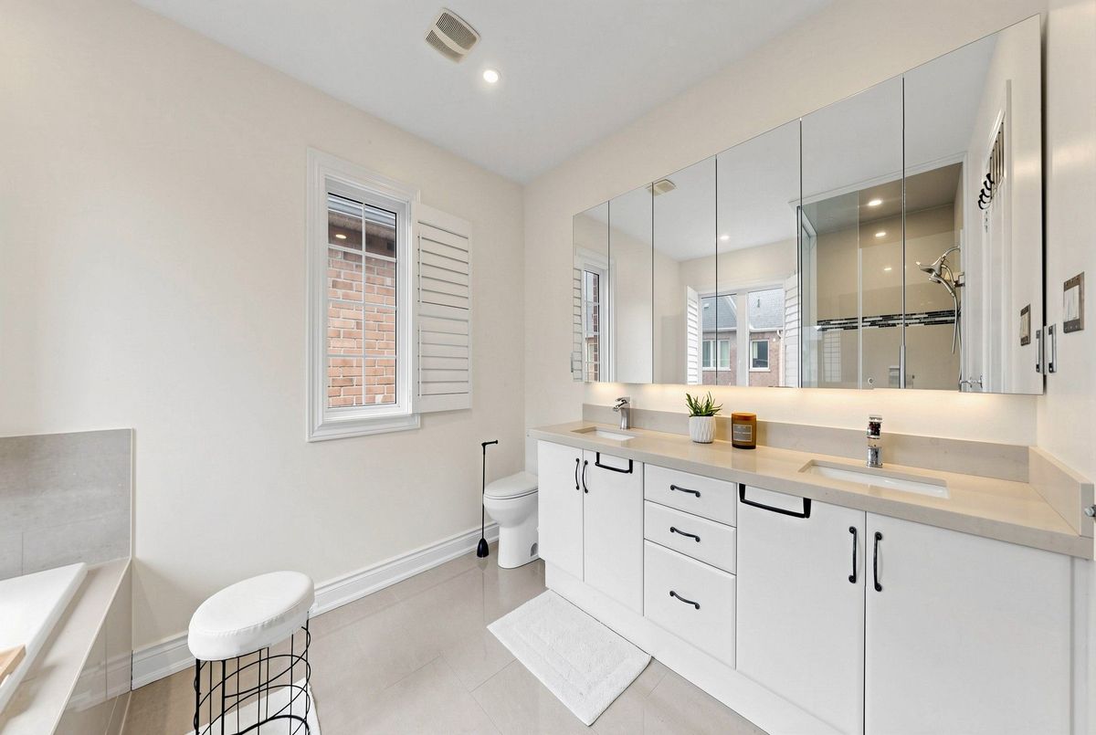 1116 Veterans Way 1116 Veterans Way Newmarket