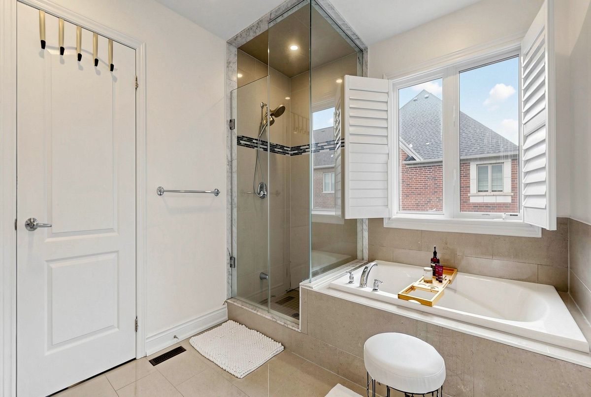 1116 Veterans Way 1116 Veterans Way Newmarket