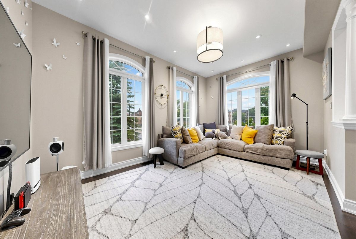 1116 Veterans Way 1116 Veterans Way Newmarket
