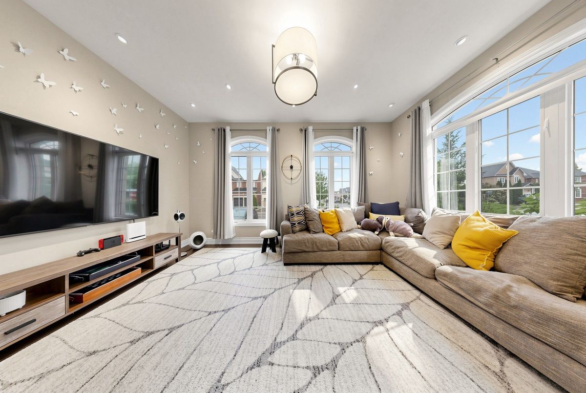 1116 Veterans Way 1116 Veterans Way Newmarket