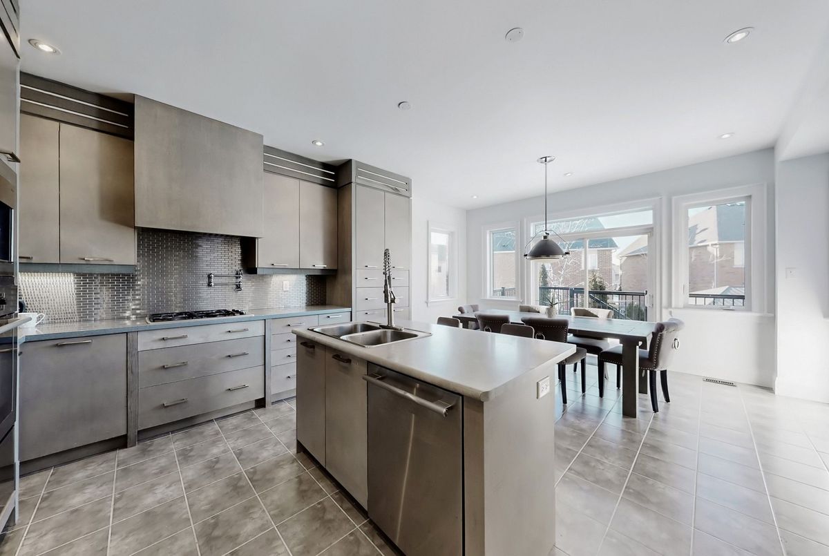 1135 Cenotaph Boulevard 1135 Cenotaph Boulevard Newmarket