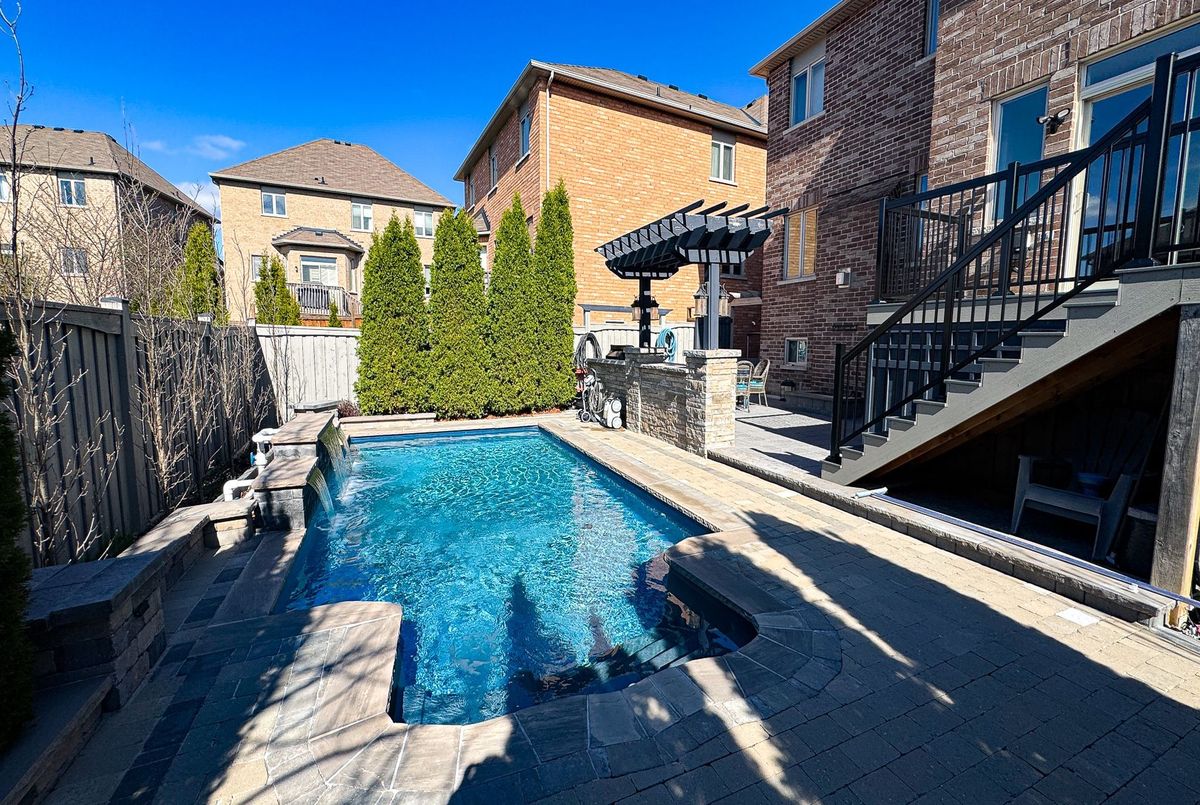 1135 Cenotaph Boulevard 1135 Cenotaph Boulevard Newmarket