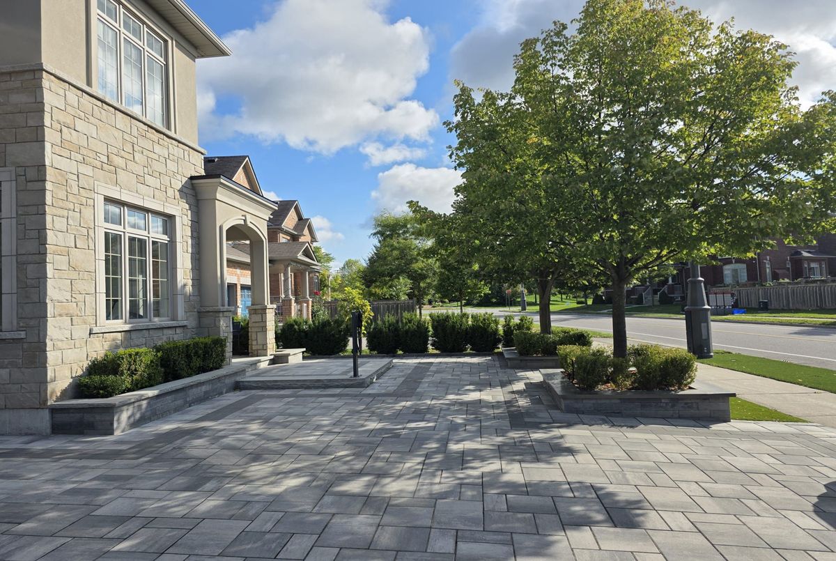 1135 Cenotaph Boulevard 1135 Cenotaph Boulevard Newmarket