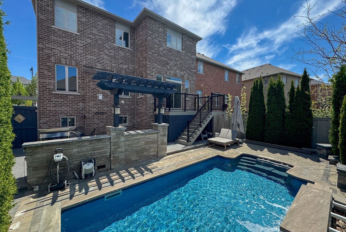 1135 Cenotaph Boulevard 1135 Cenotaph Boulevard Newmarket