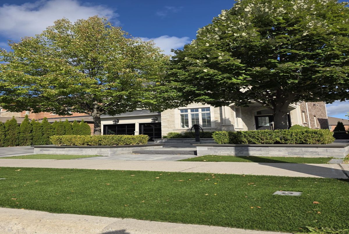 1135 Cenotaph Boulevard 1135 Cenotaph Boulevard Newmarket