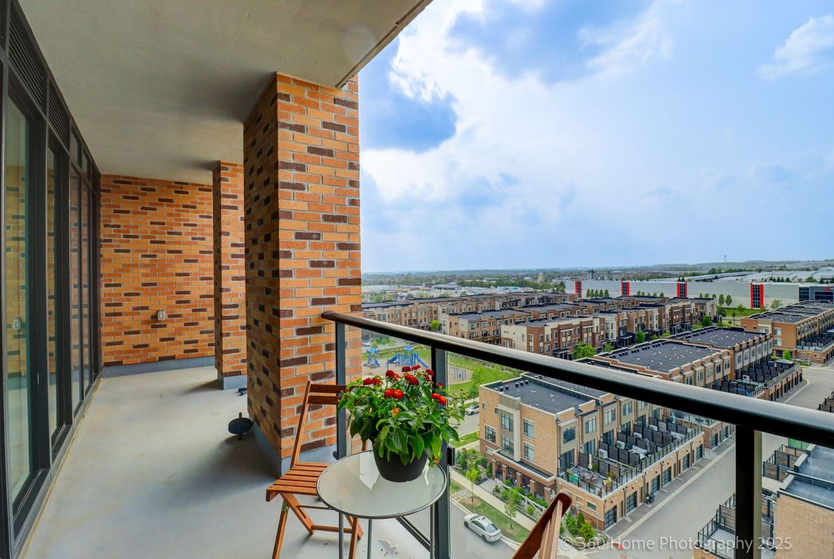 904-100 Eagle Rock Way W 904-100 Eagle Rock Way W Vaughan
