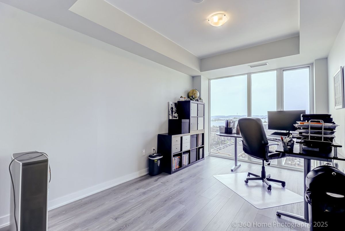 904-100 Eagle Rock Way W 904-100 Eagle Rock Way W Vaughan