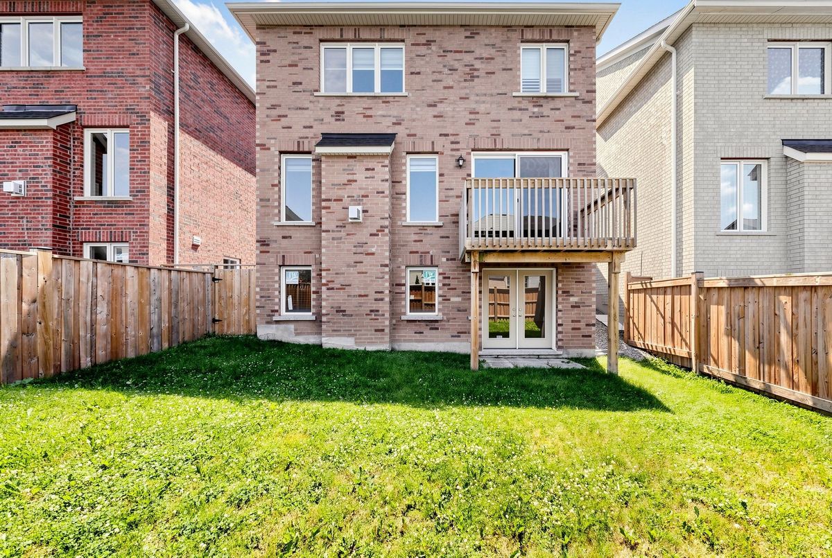 22 Mondial Crescent 22 Mondial Crescent East Gwillimbury