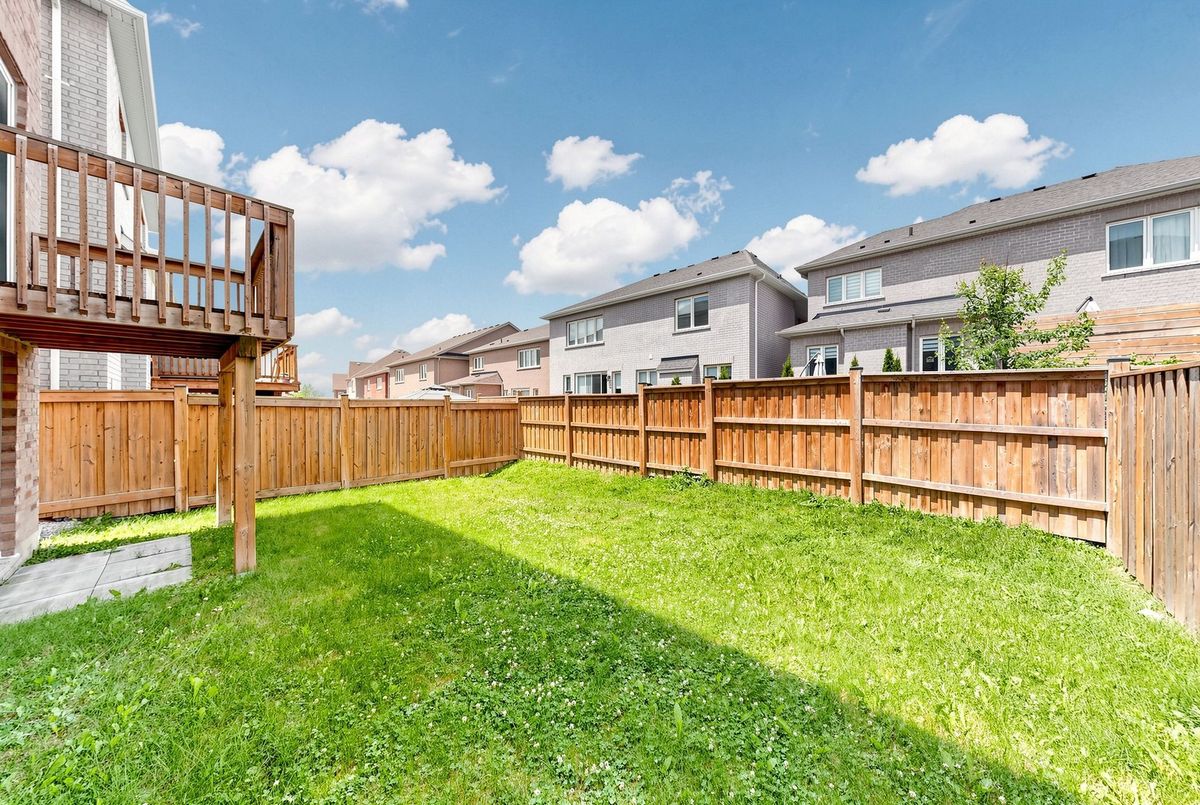 22 Mondial Crescent 22 Mondial Crescent East Gwillimbury