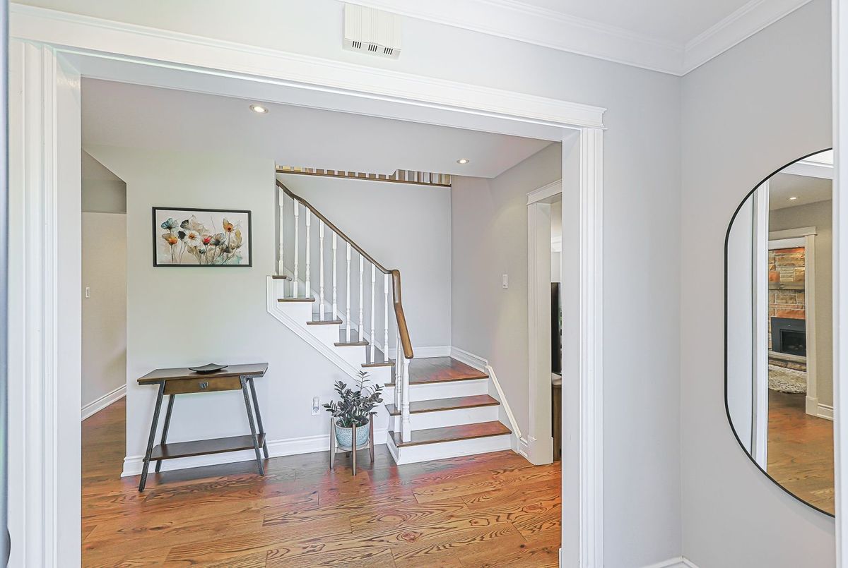 380 Selby Crescent 380 Selby Crescent Newmarket