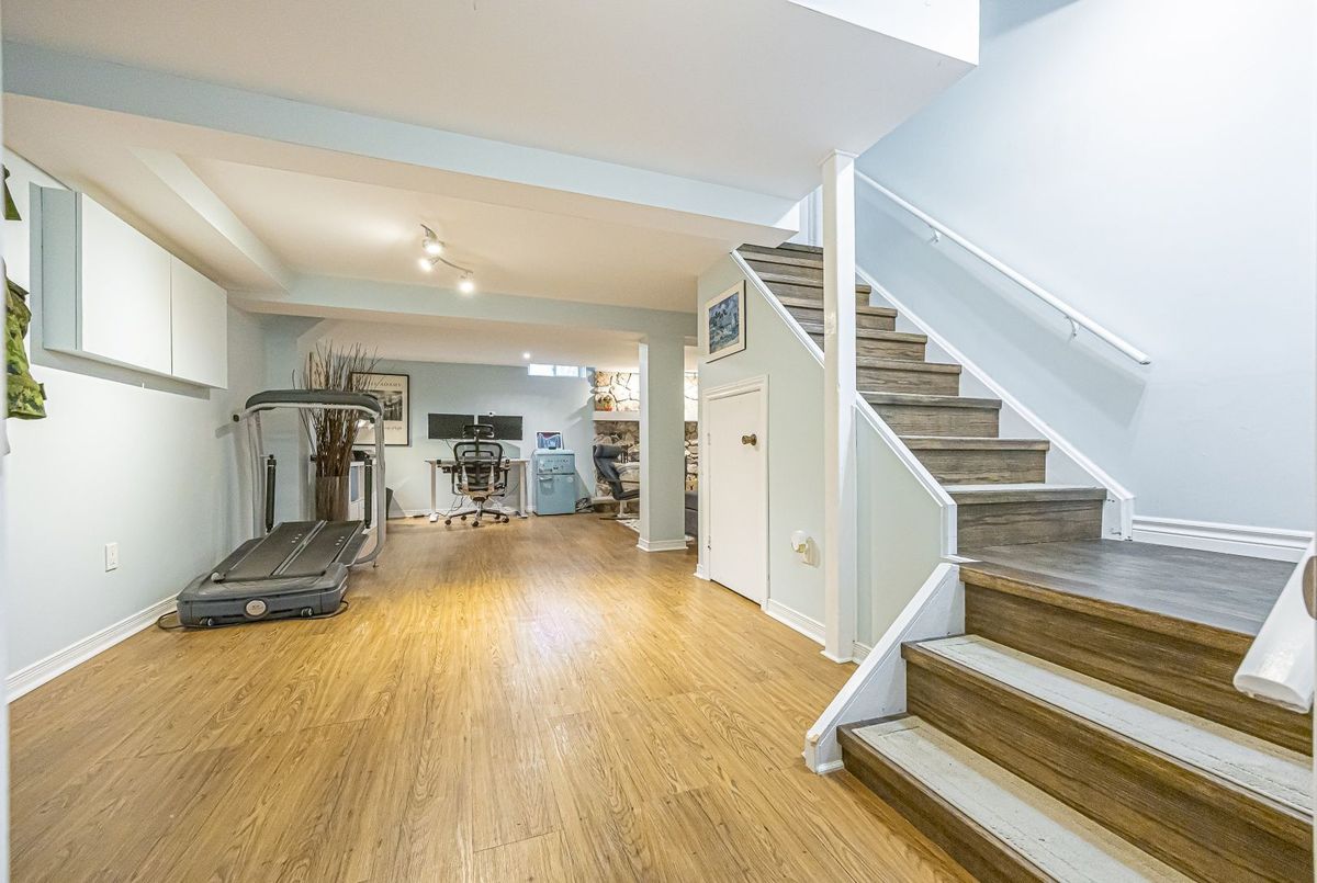 380 Selby Crescent 380 Selby Crescent Newmarket