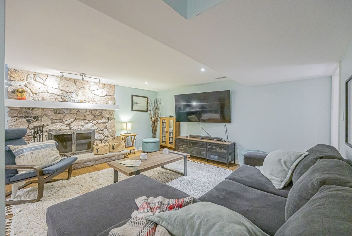 380 Selby Crescent 380 Selby Crescent Newmarket