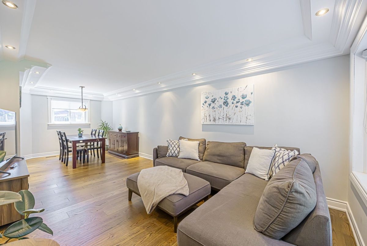 380 Selby Crescent 380 Selby Crescent Newmarket