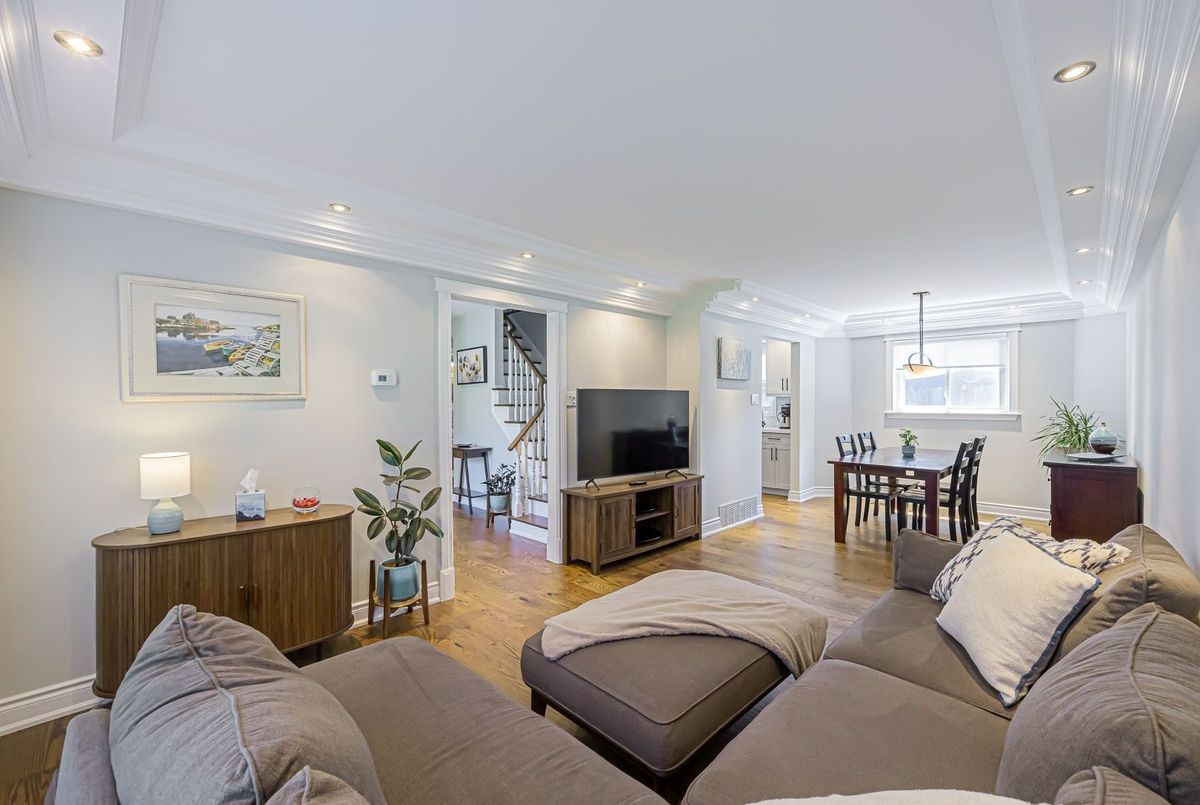 380 Selby Crescent 380 Selby Crescent Newmarket