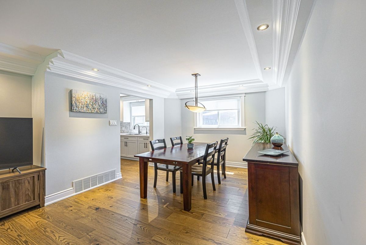 380 Selby Crescent 380 Selby Crescent Newmarket